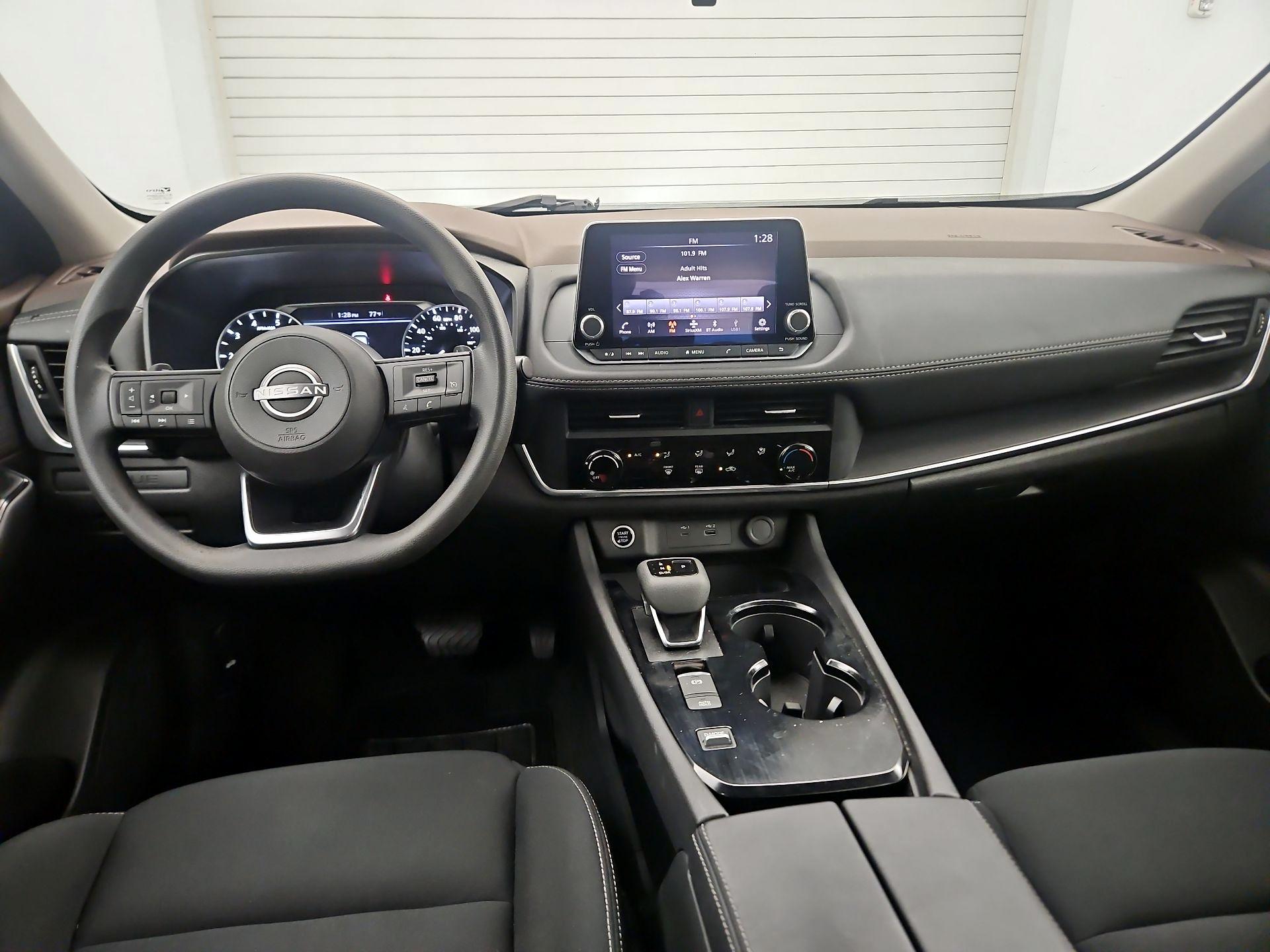 Thumbnail: 2023 Nissan Rogue - 9