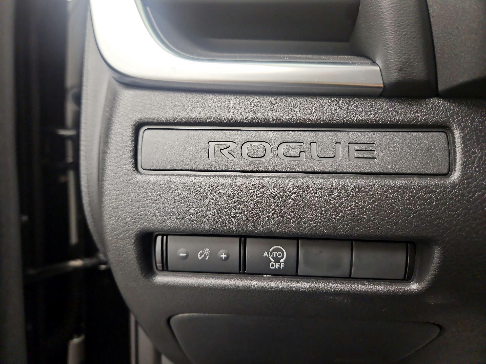 Thumbnail: 2023 Nissan Rogue - 13