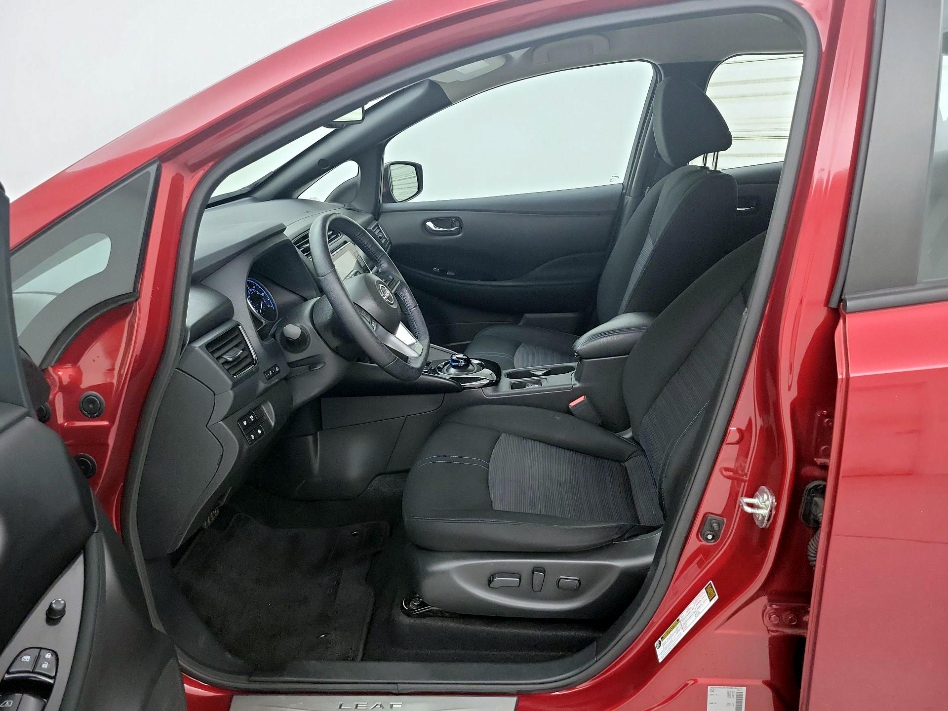Thumbnail: 2024 Nissan Leaf - 11