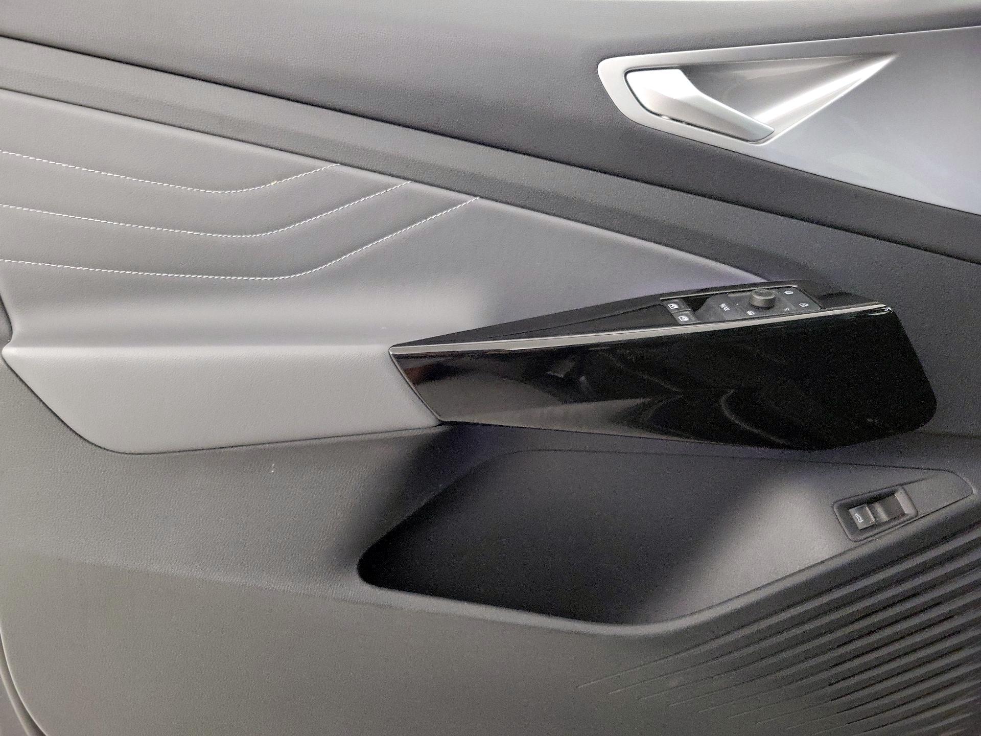 Thumbnail: 2023 Volkswagen ID.4 - 12