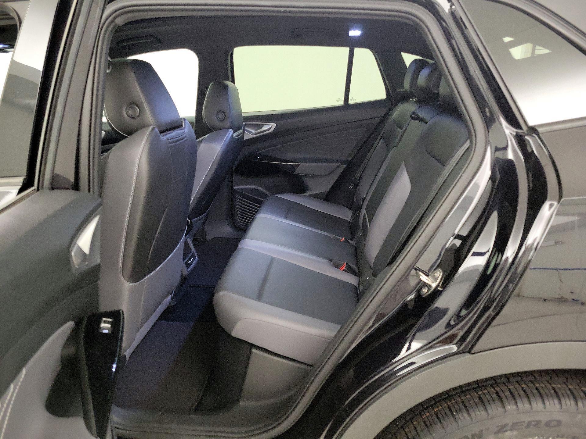 Thumbnail: 2023 Volkswagen ID.4 - 19