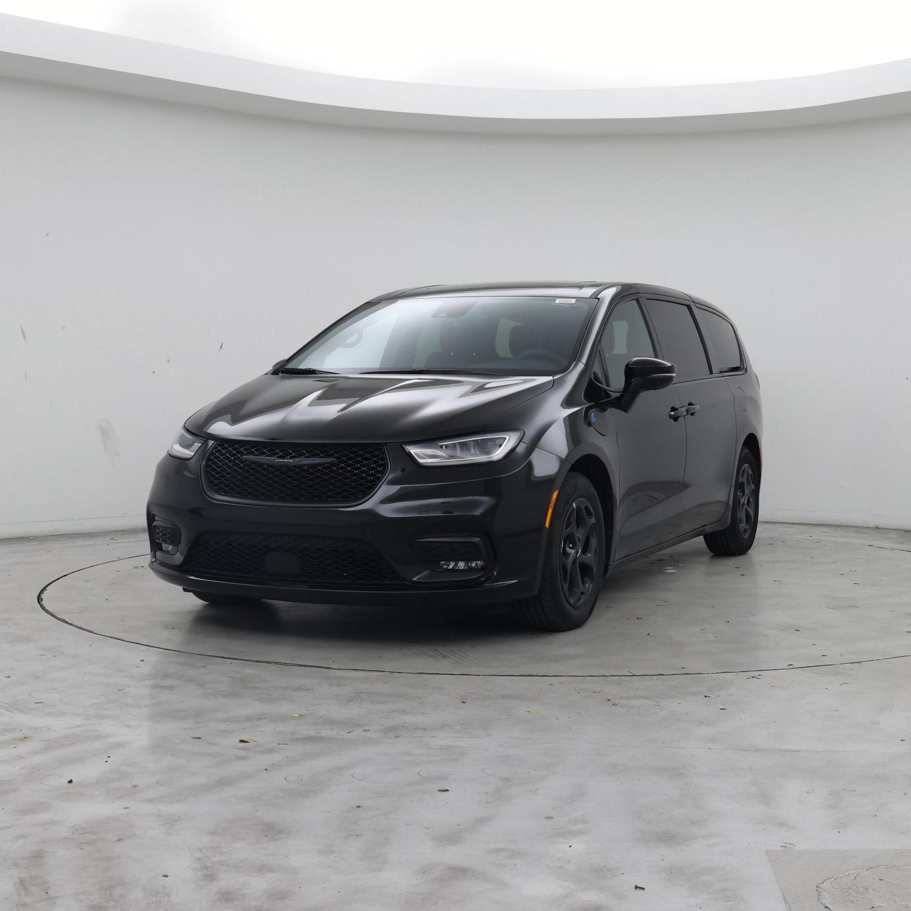 Thumbnail: 2023 Chrysler Pacifica - 4