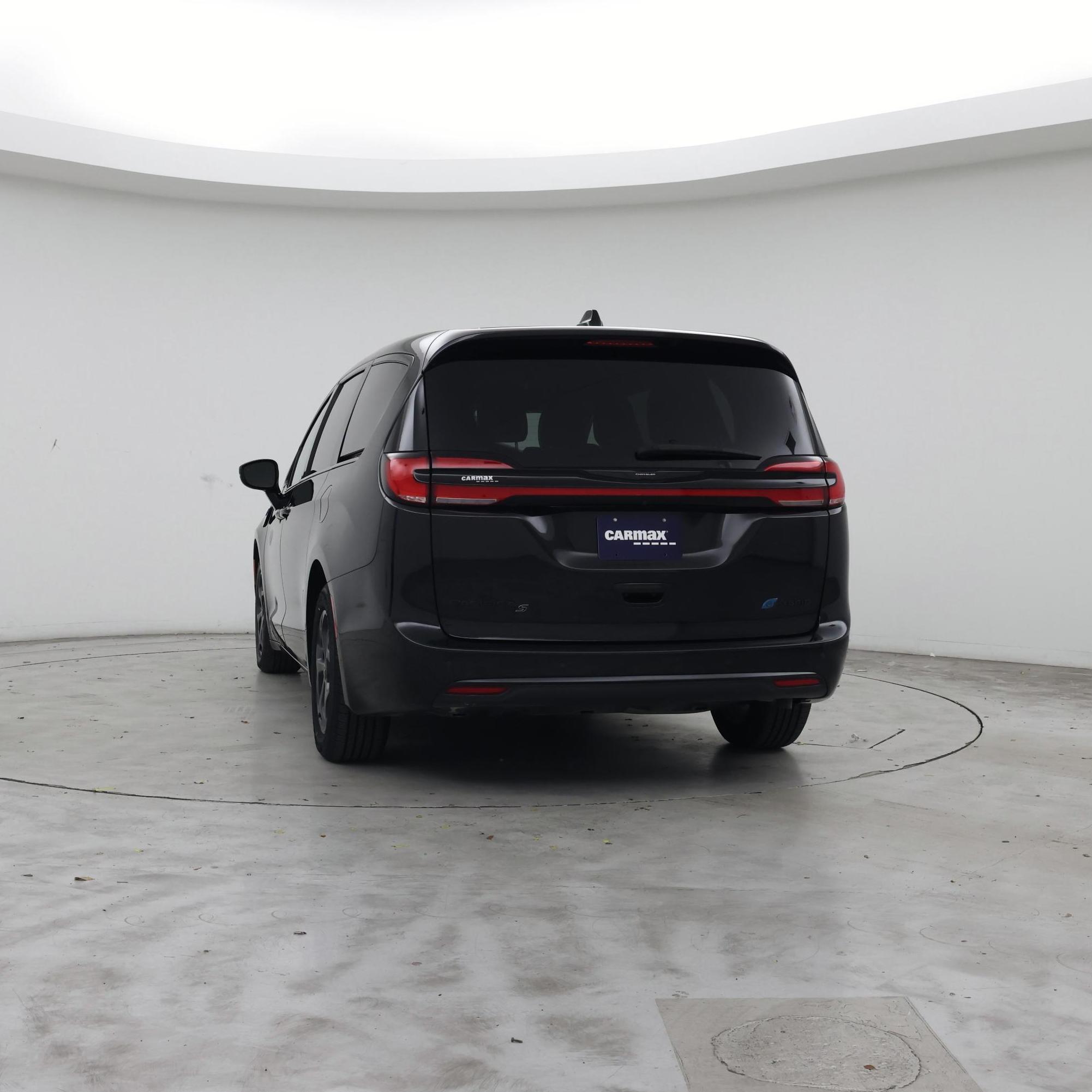 Thumbnail: 2023 Chrysler Pacifica - 6