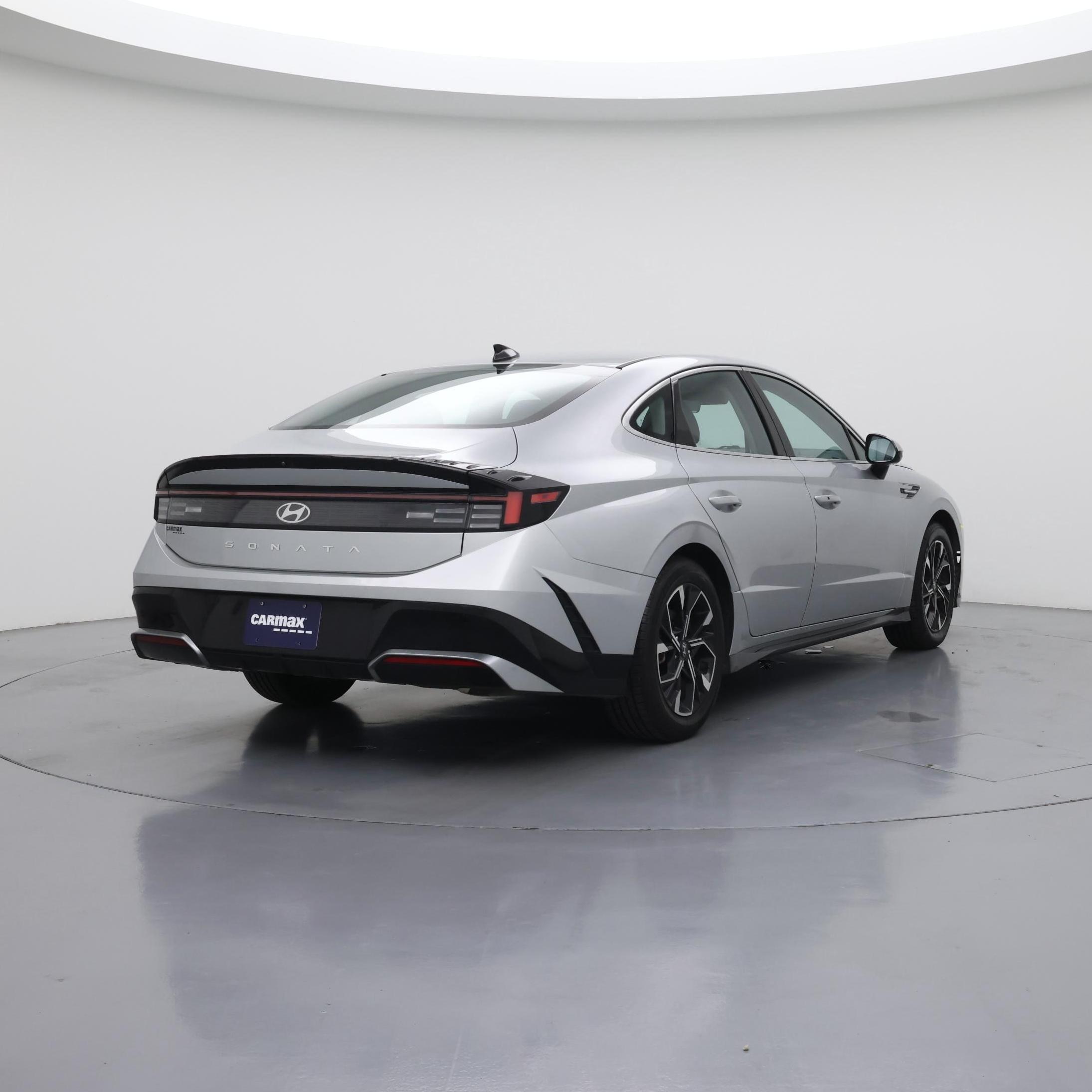 Thumbnail: 2024 Hyundai Sonata - 8