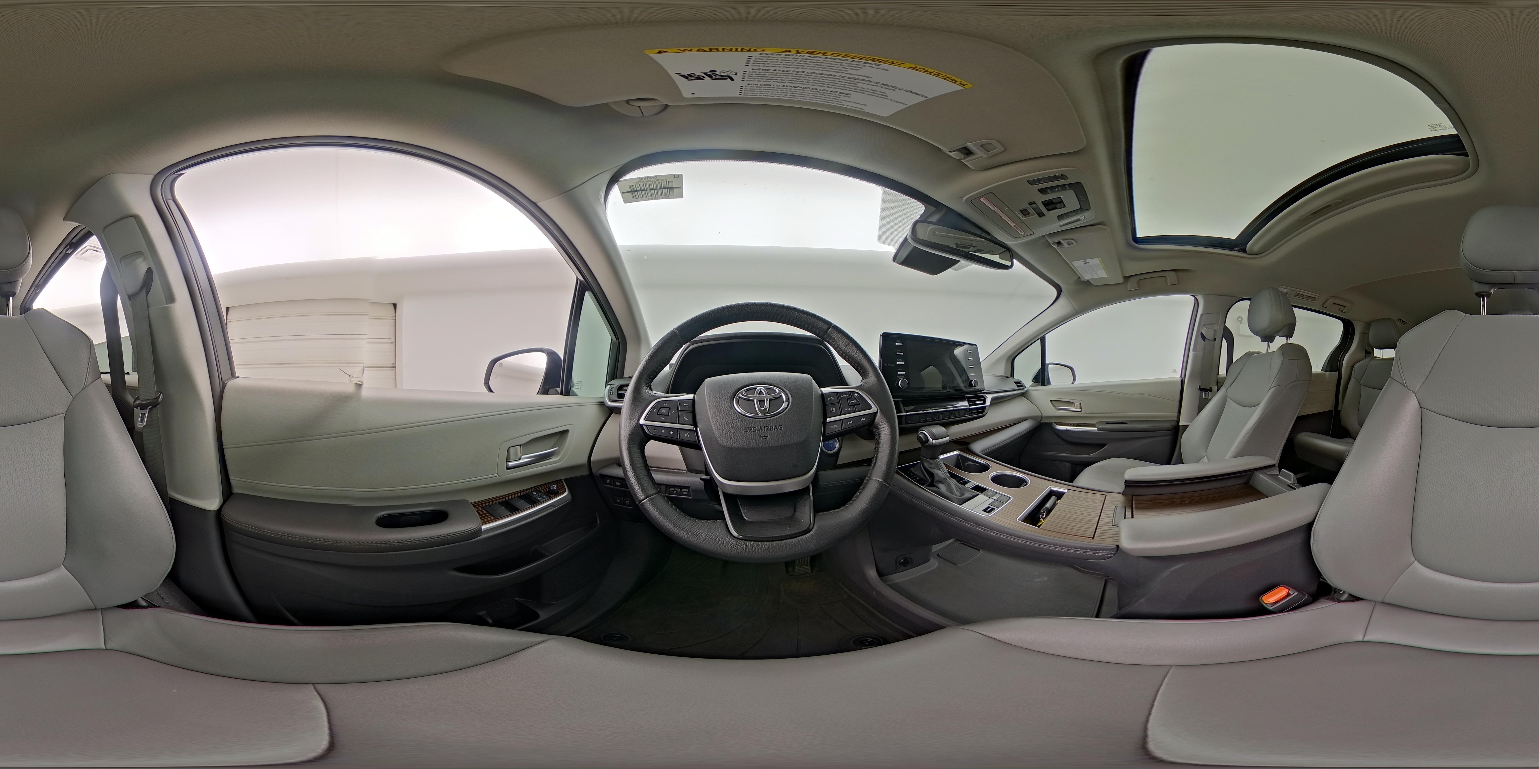 2022 Toyota Sienna XLE - Photo 29