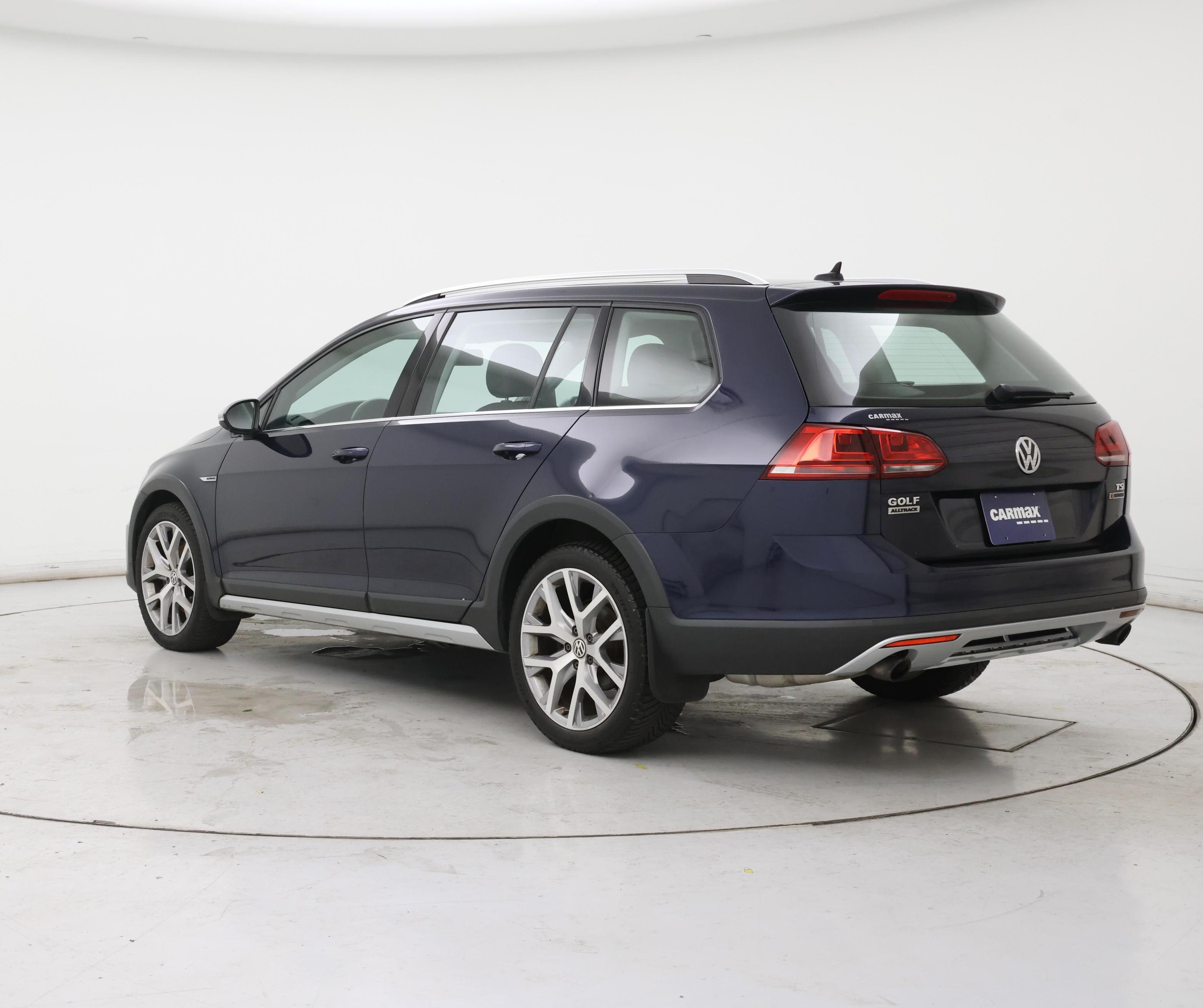 Thumbnail: 2017 Volkswagen Golf - 2