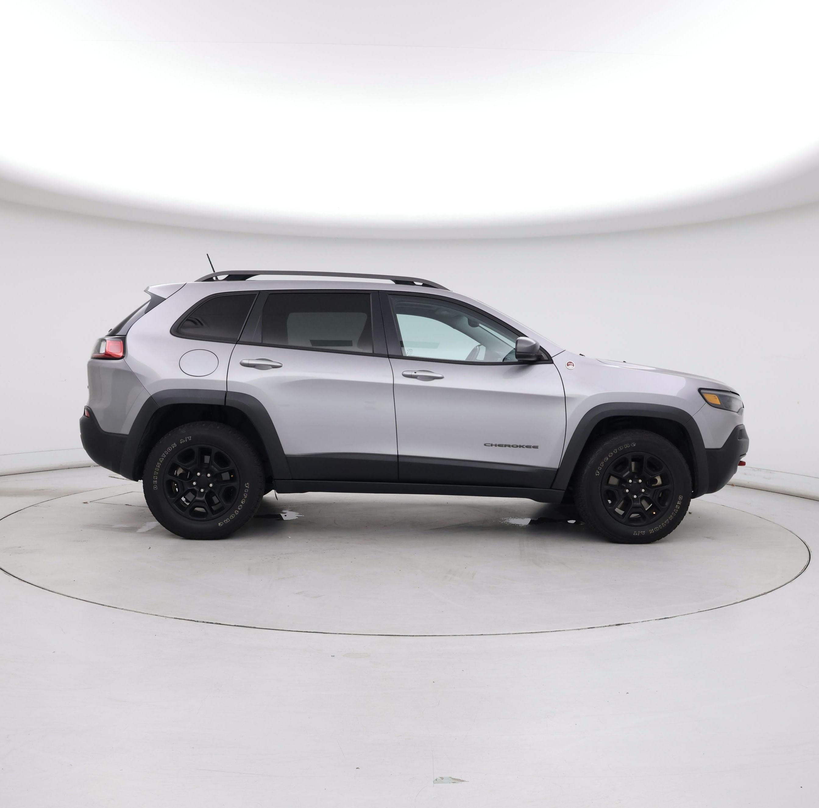 Thumbnail: 2021 Jeep Cherokee - 7