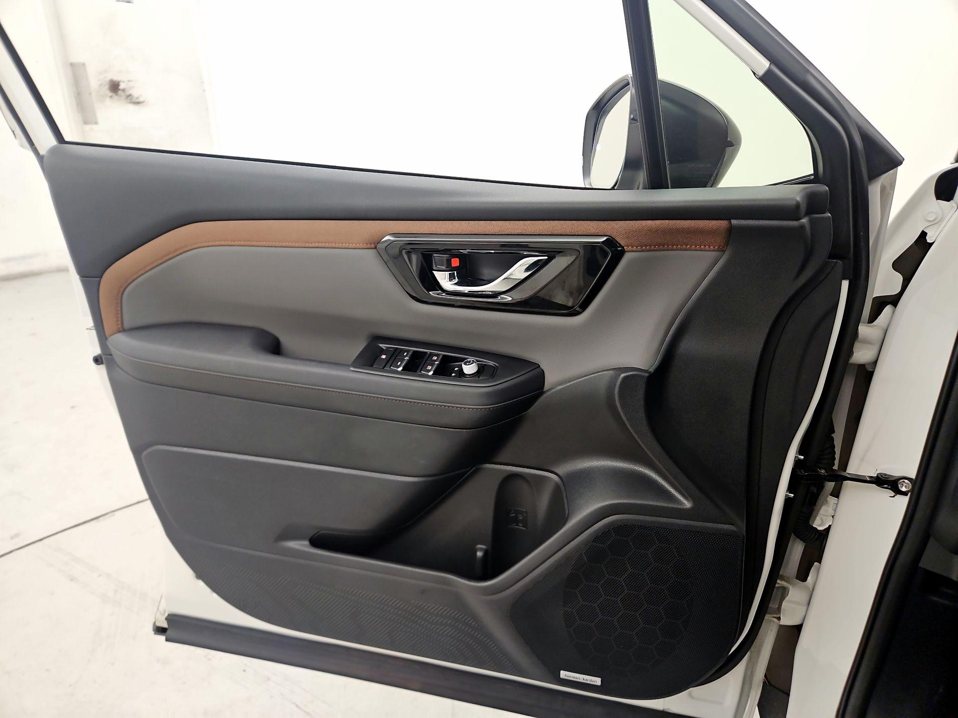 Thumbnail: 2025 Subaru Forester - 12