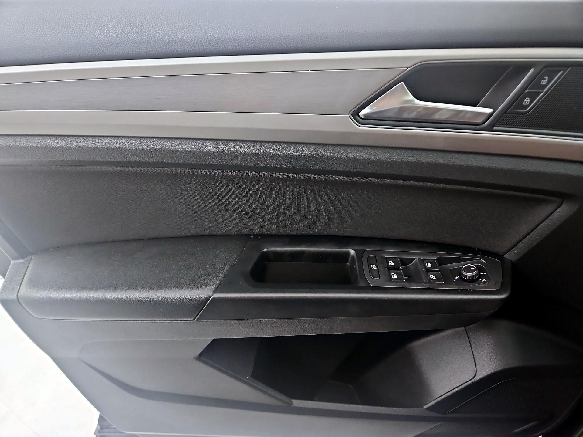 Thumbnail: 2019 Volkswagen Atlas - 12
