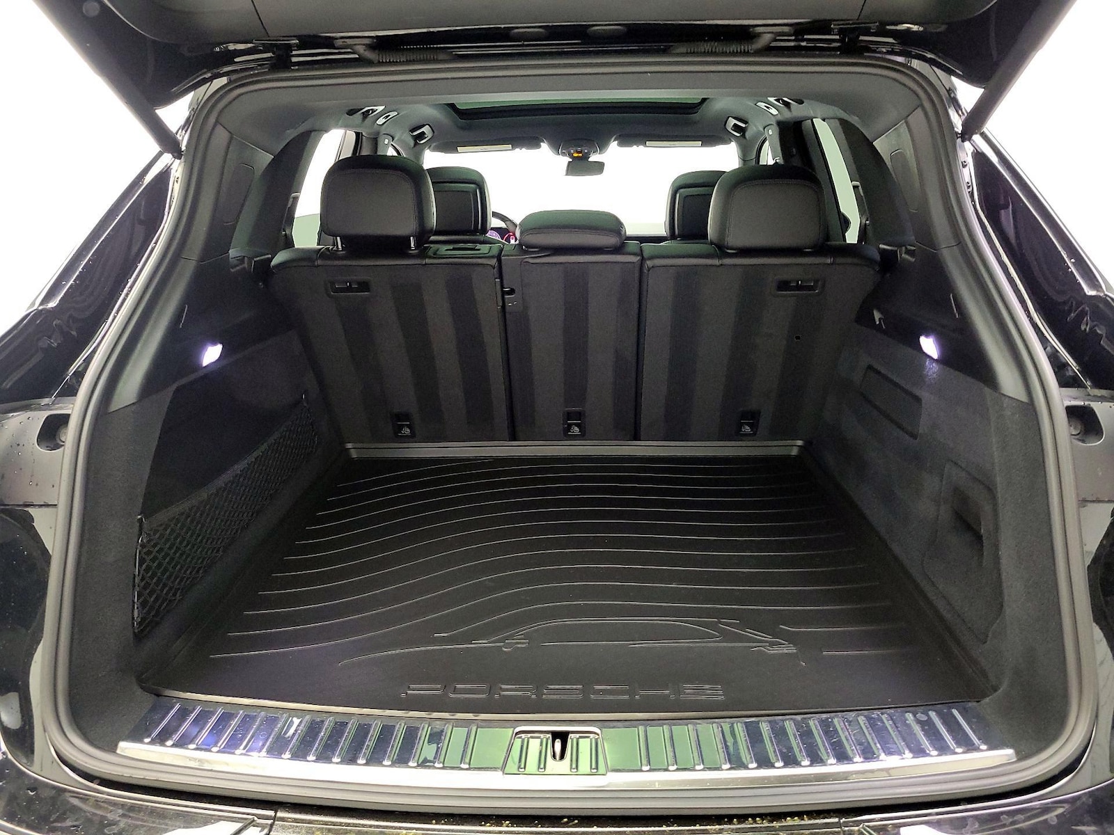 2024 Porsche Cayenne S - Photo 23