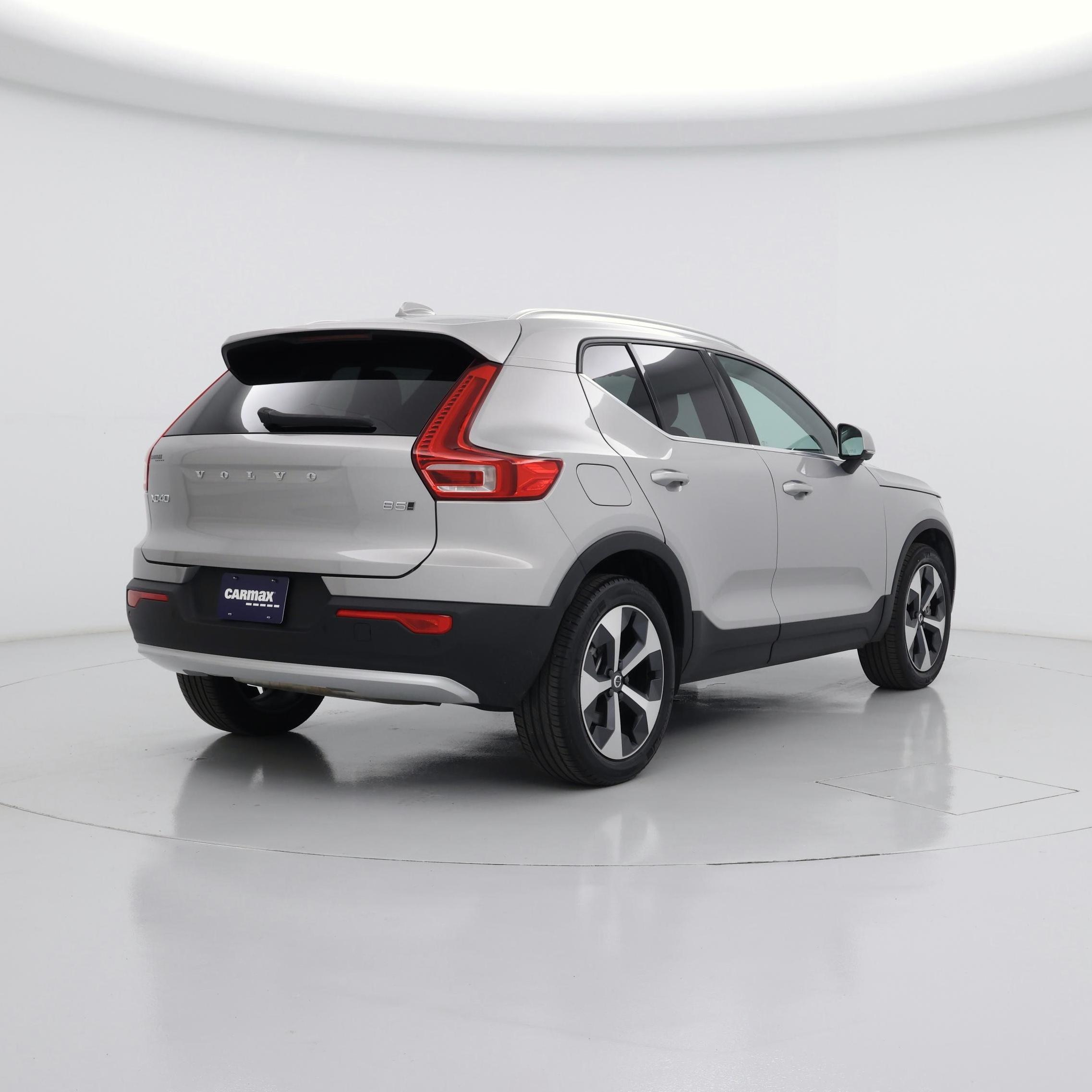 Thumbnail: 2025 Volvo XC40 - 8