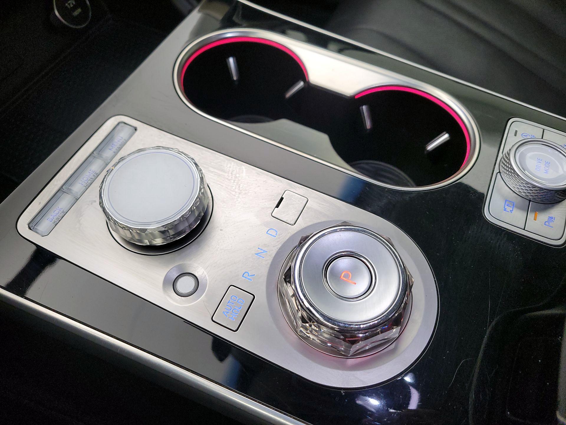 Thumbnail: 2025 Genesis GV80 - 18