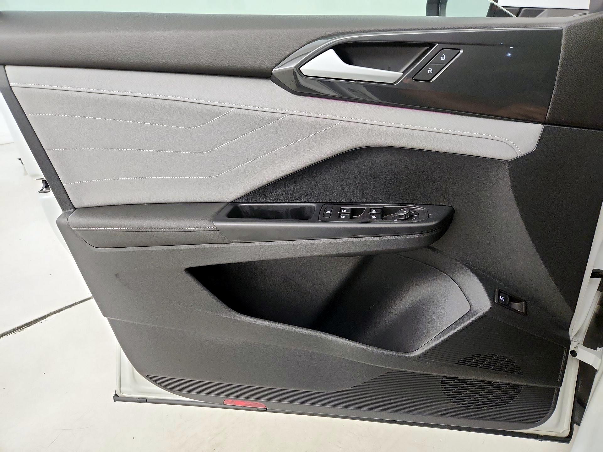Thumbnail: 2024 Volkswagen Taos - 12