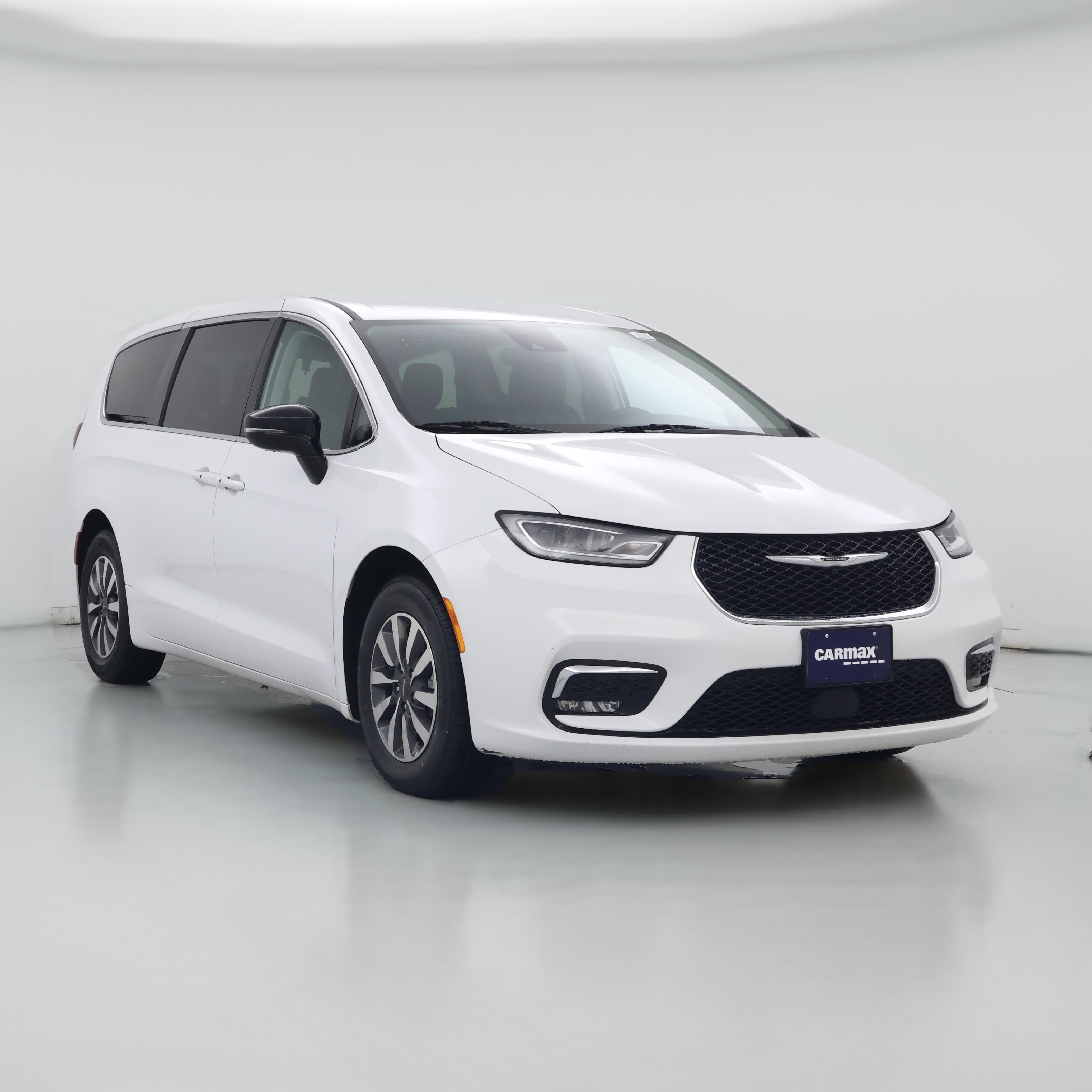 Thumbnail: 2024 Chrysler Pacifica - 1