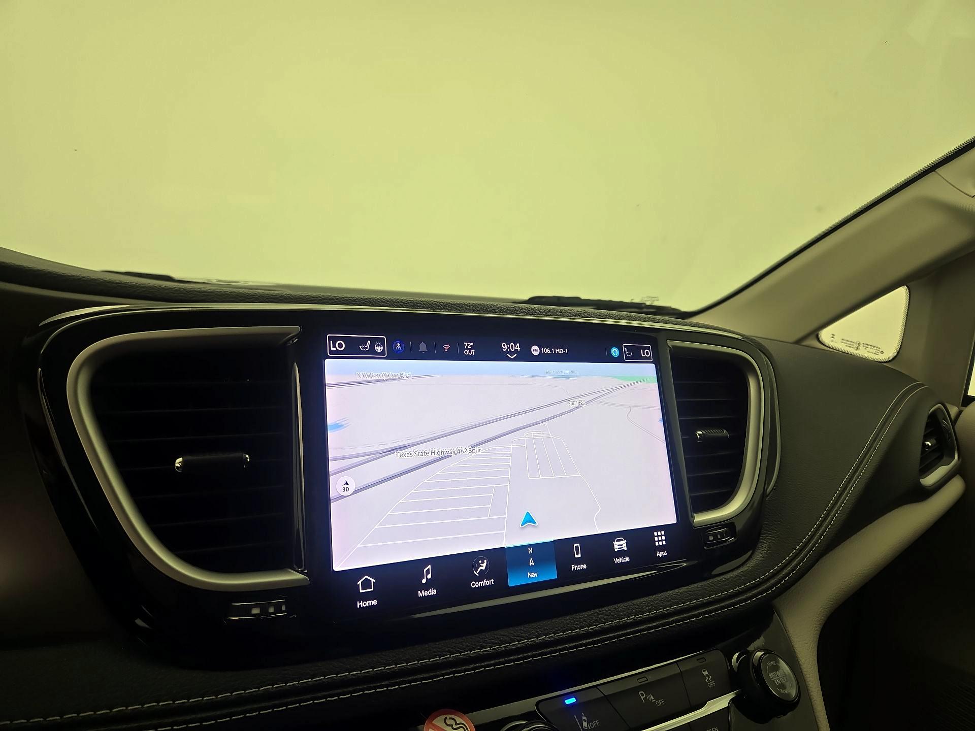 Thumbnail: 2024 Chrysler Pacifica - 14