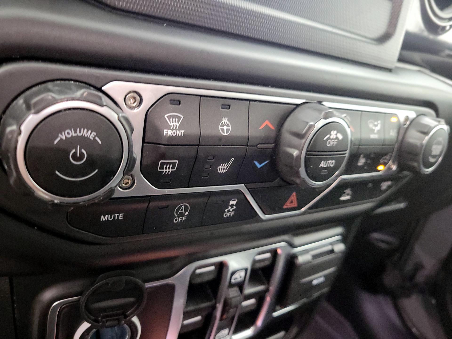 Thumbnail: 2023 Jeep Wrangler - 16