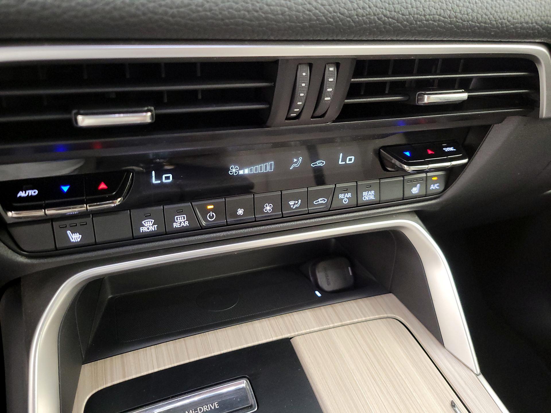 Thumbnail: 2024 Mazda CX-90 - 16