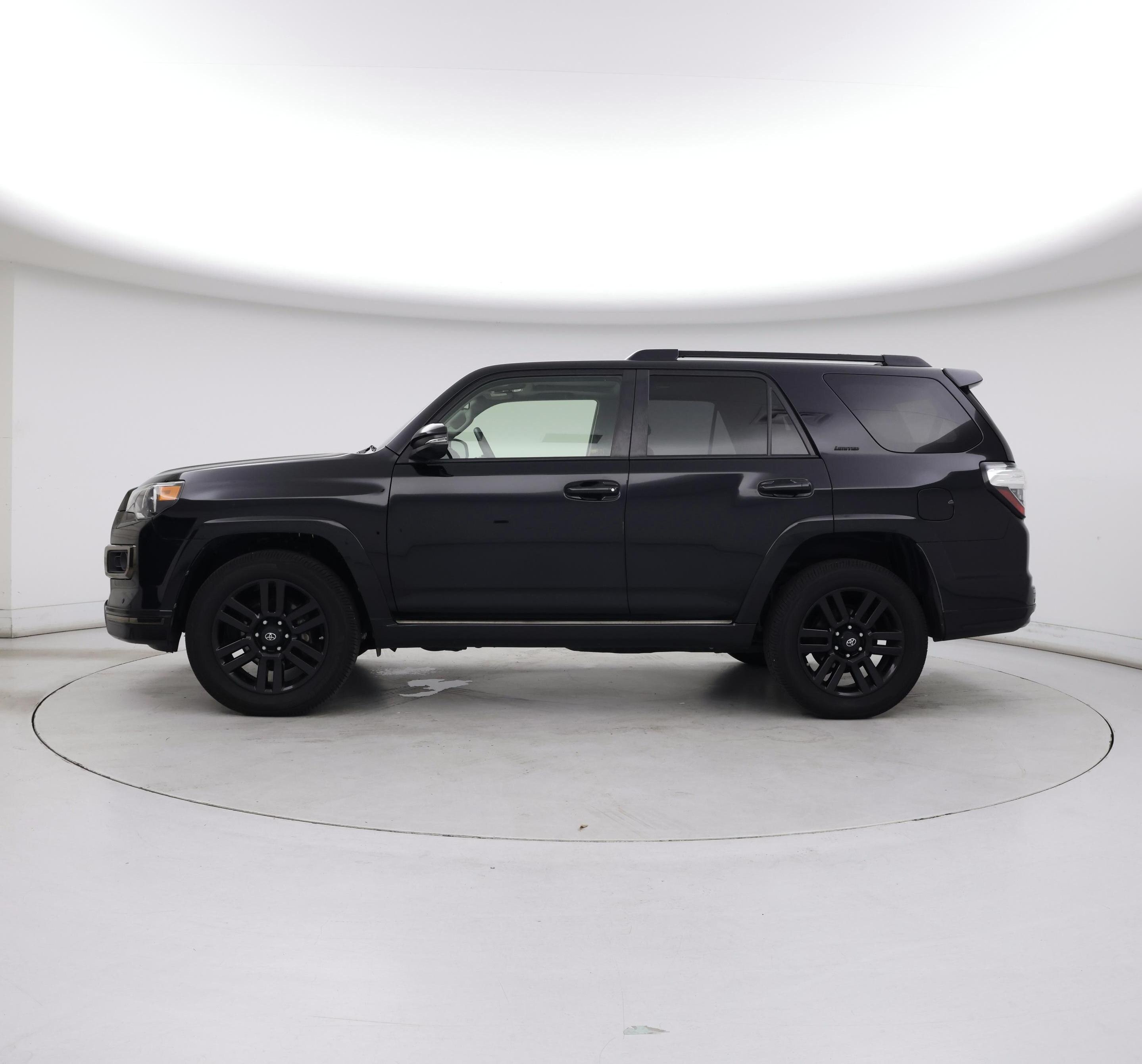 Thumbnail: 2020 Toyota 4Runner - 3