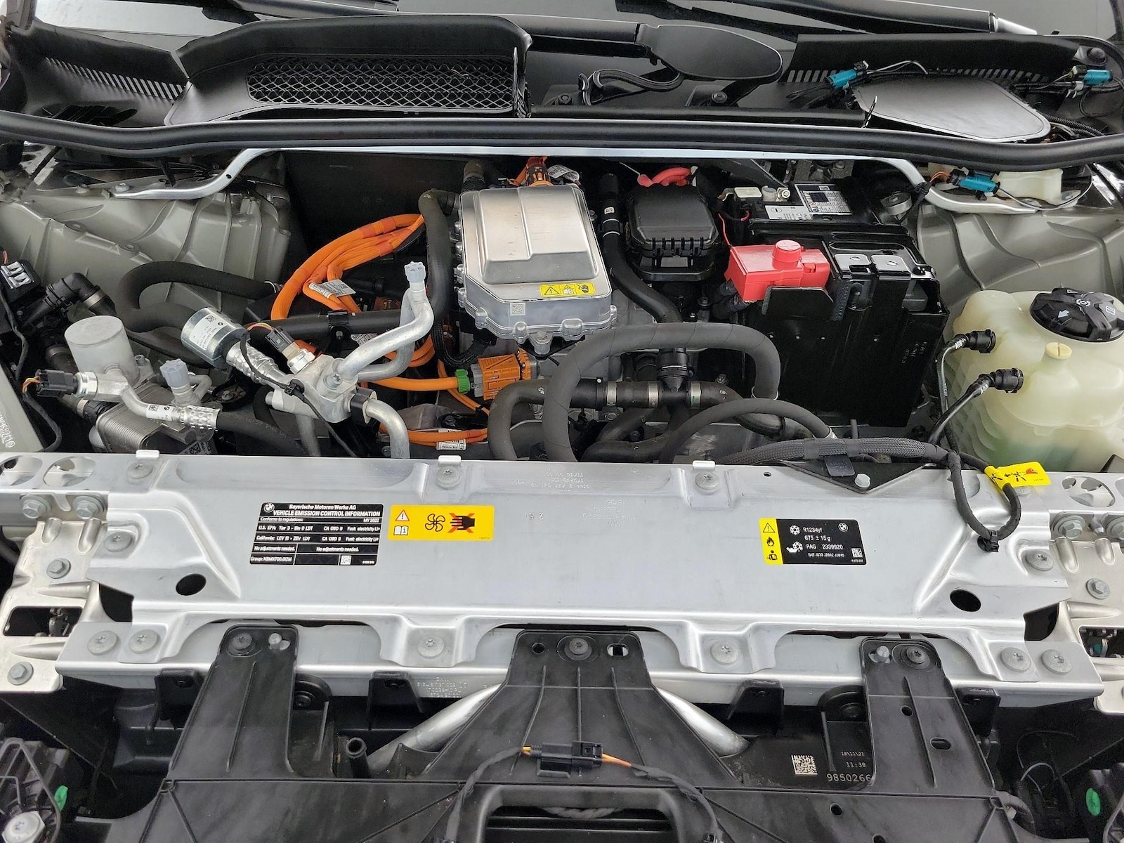 2022 BMW iX Base - Photo 24