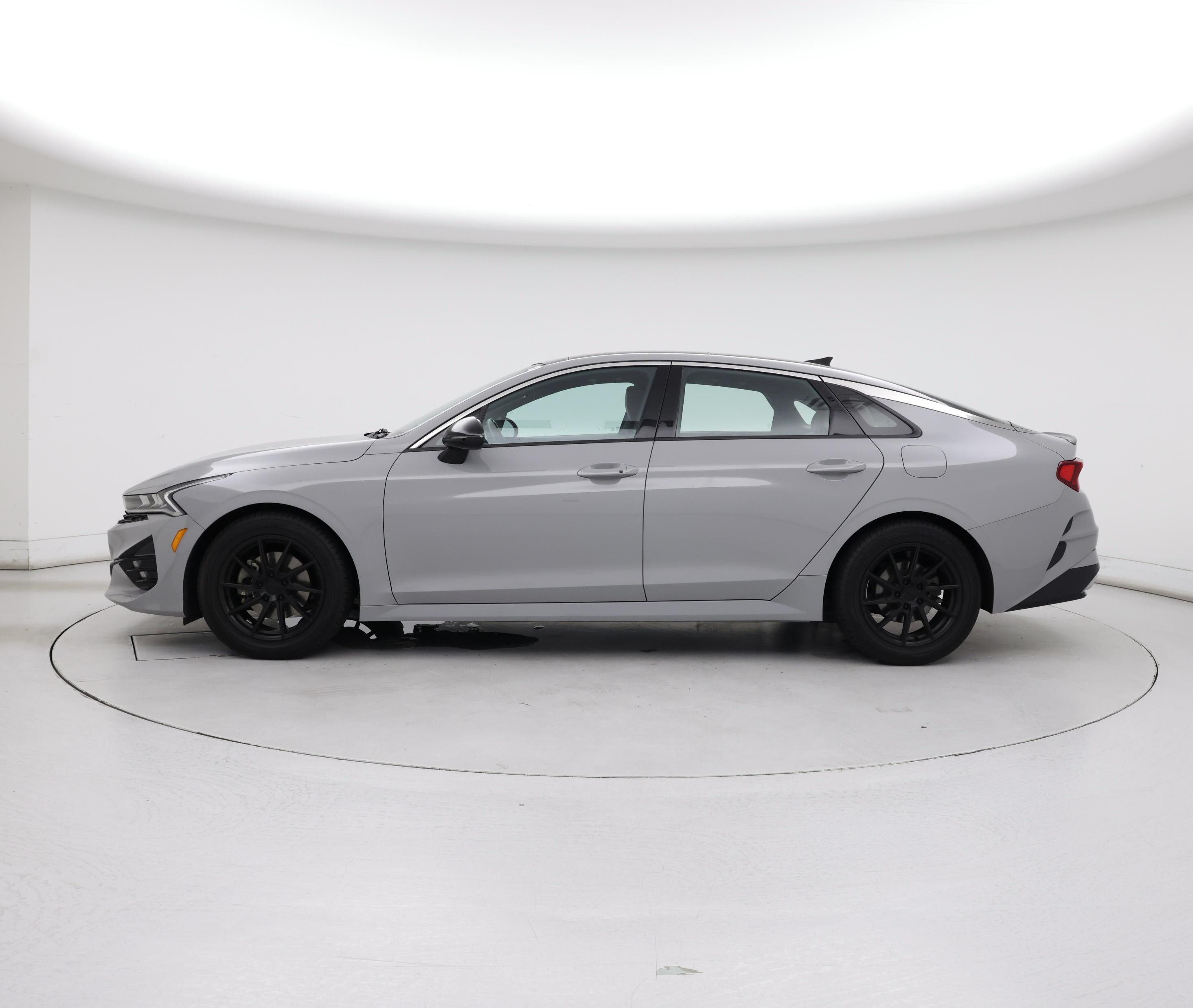 Thumbnail: 2021 Kia K5 - 3