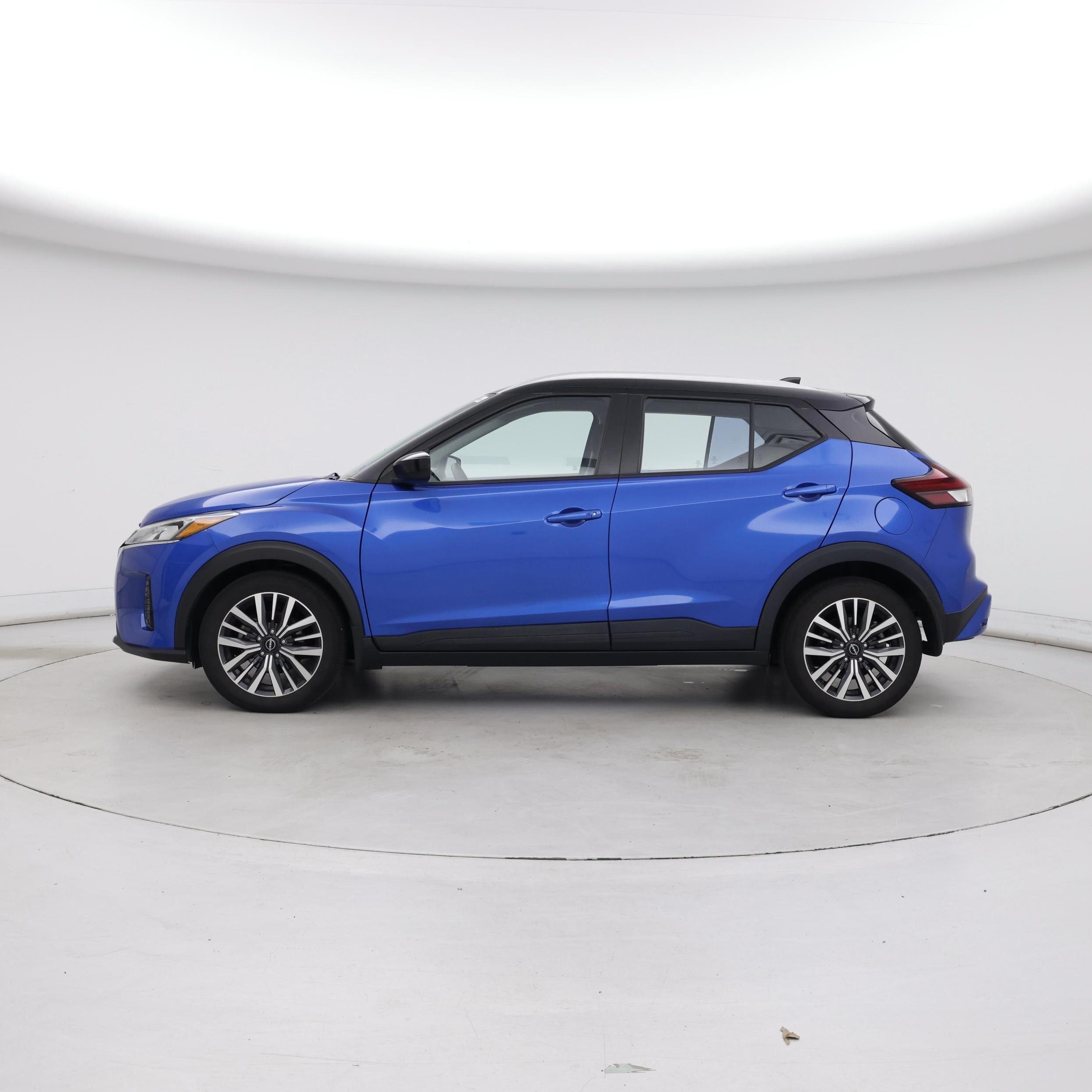 Thumbnail: 2022 Nissan Kicks - 3