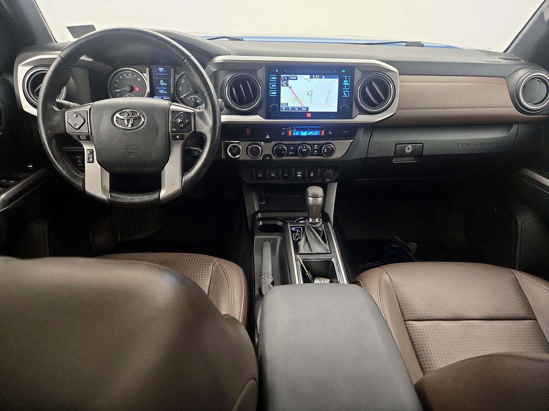 Thumbnail: 2016 Toyota Tacoma - 9