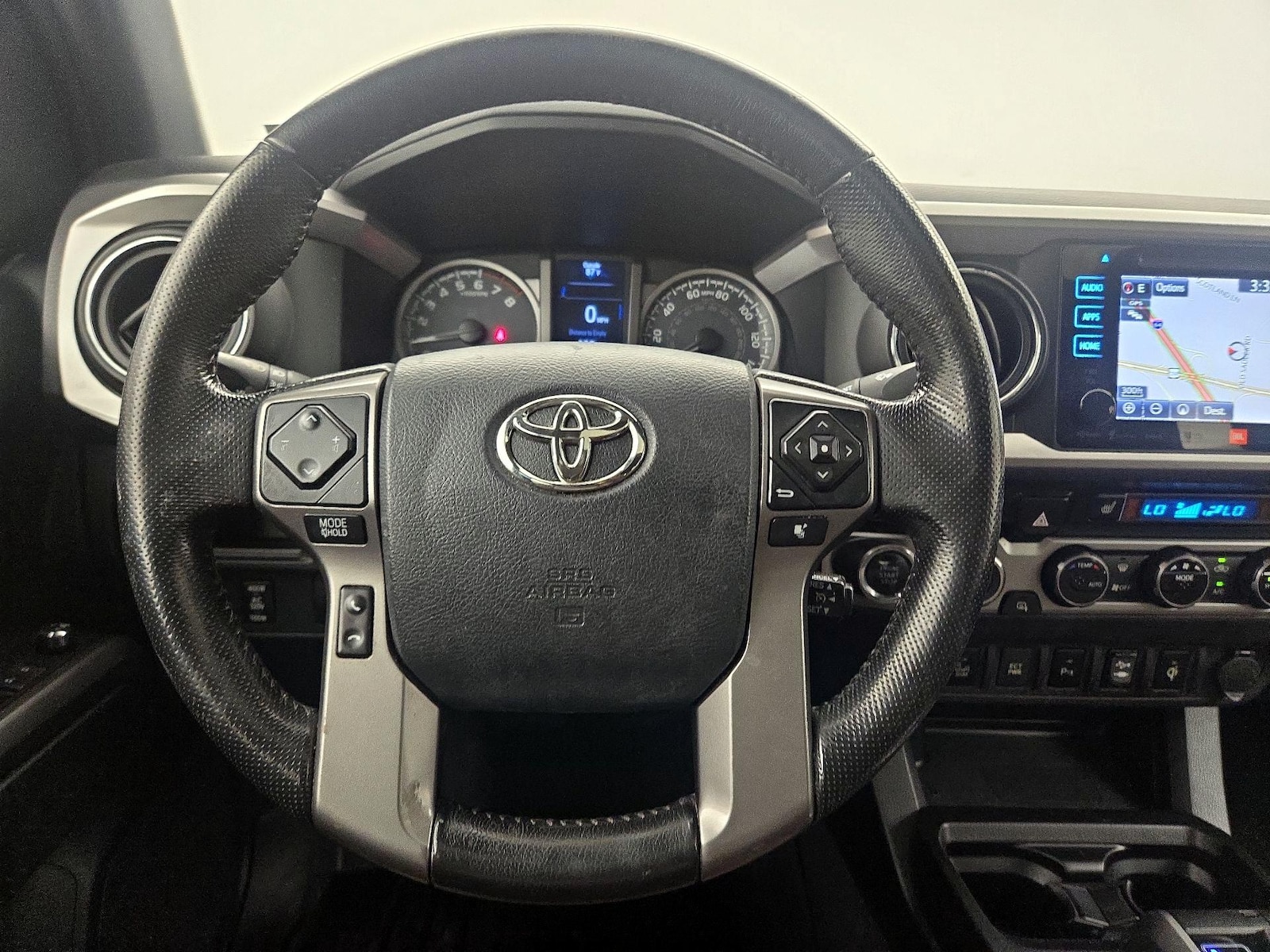 2016 Toyota Tacoma Limited - Photo 11
