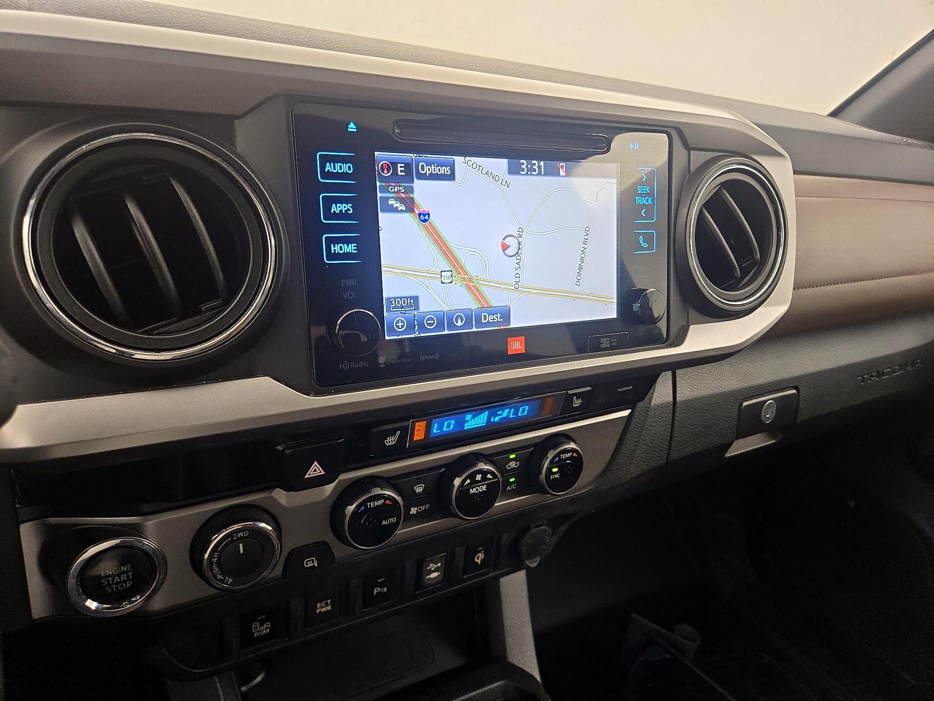 Thumbnail: 2016 Toyota Tacoma - 14