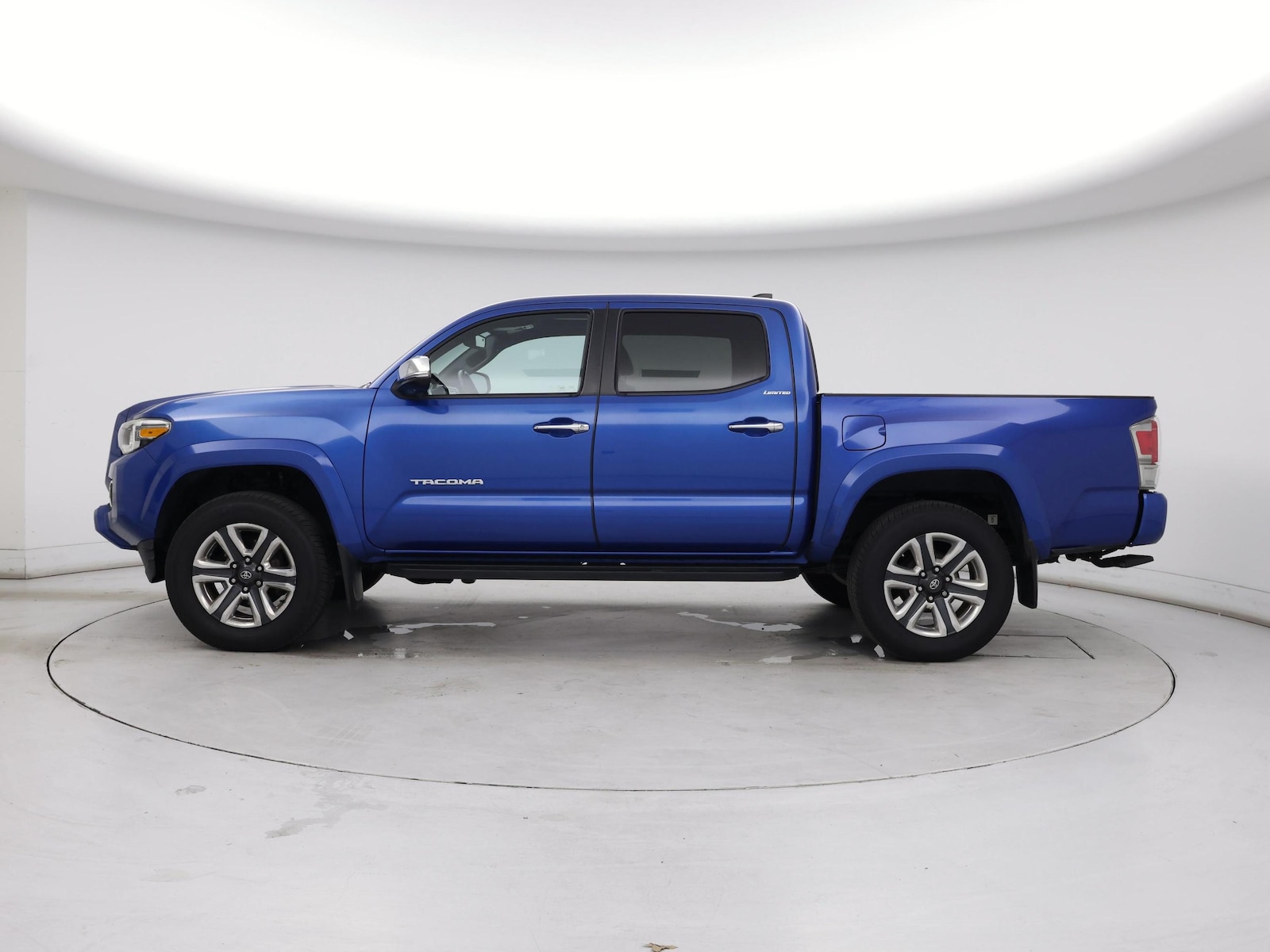 2016 Toyota Tacoma Limited - Photo 4
