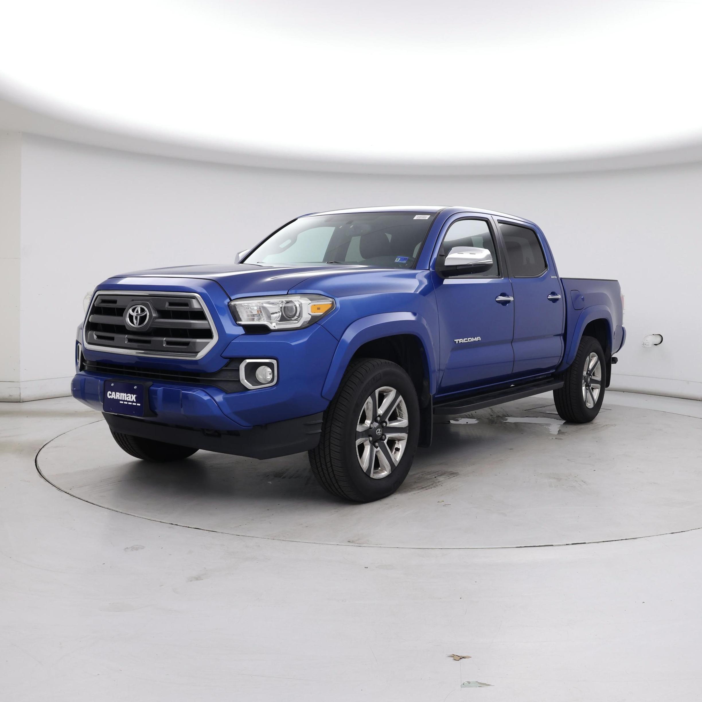 Thumbnail: 2016 Toyota Tacoma - 4