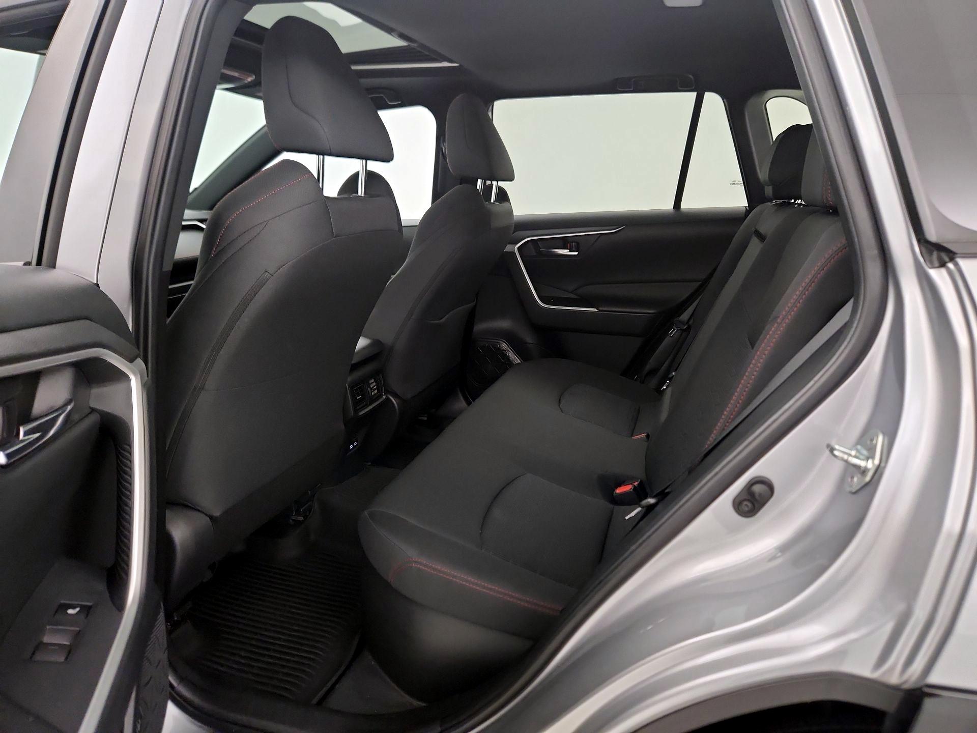 Thumbnail: 2023 Toyota RAV4 - 20