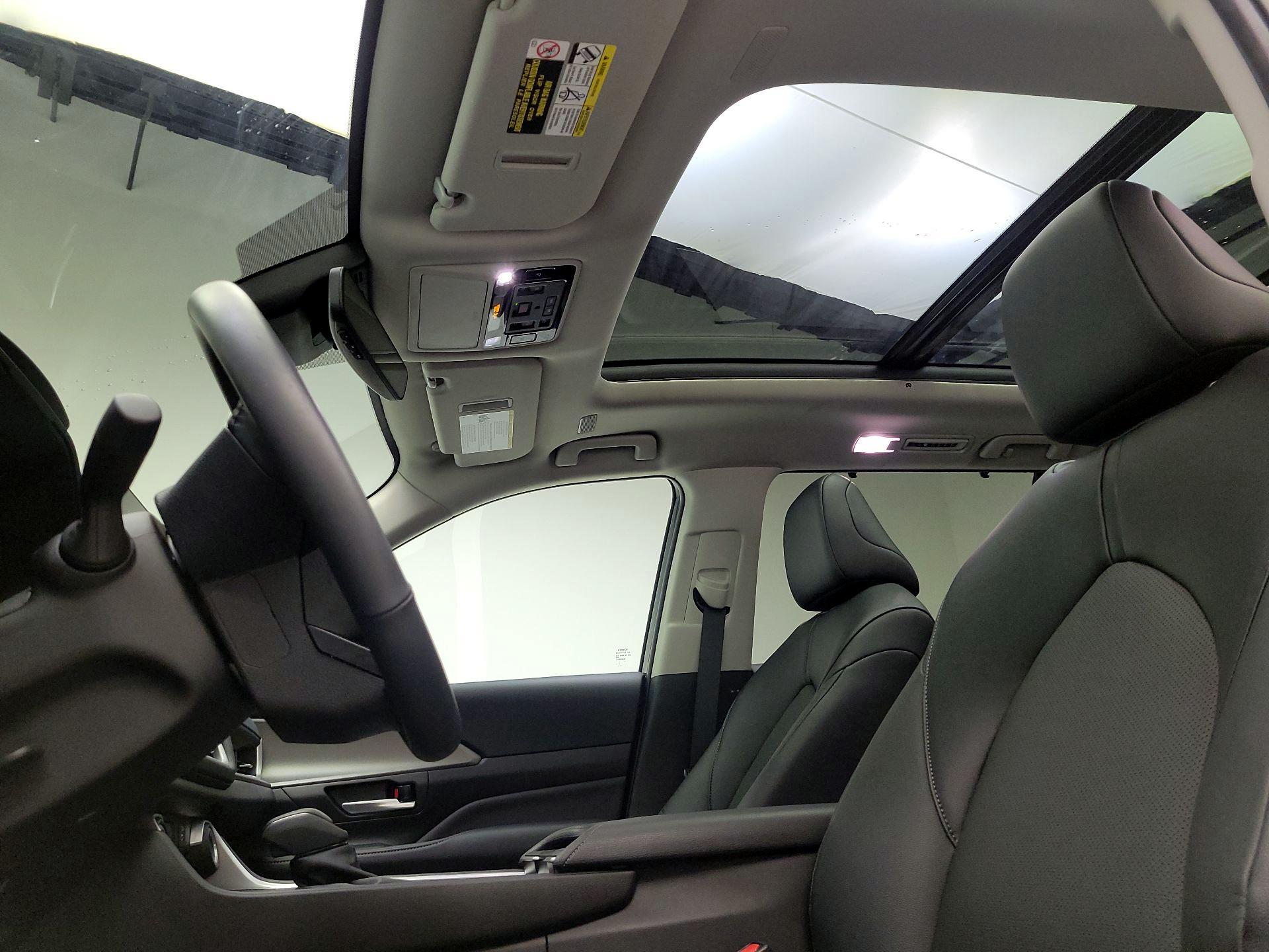 Thumbnail: 2026 Toyota Grand Highlander - 20