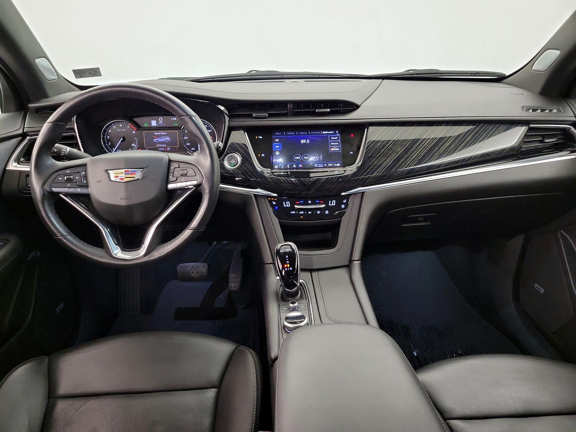 Thumbnail: 2023 Cadillac XT6 - 9