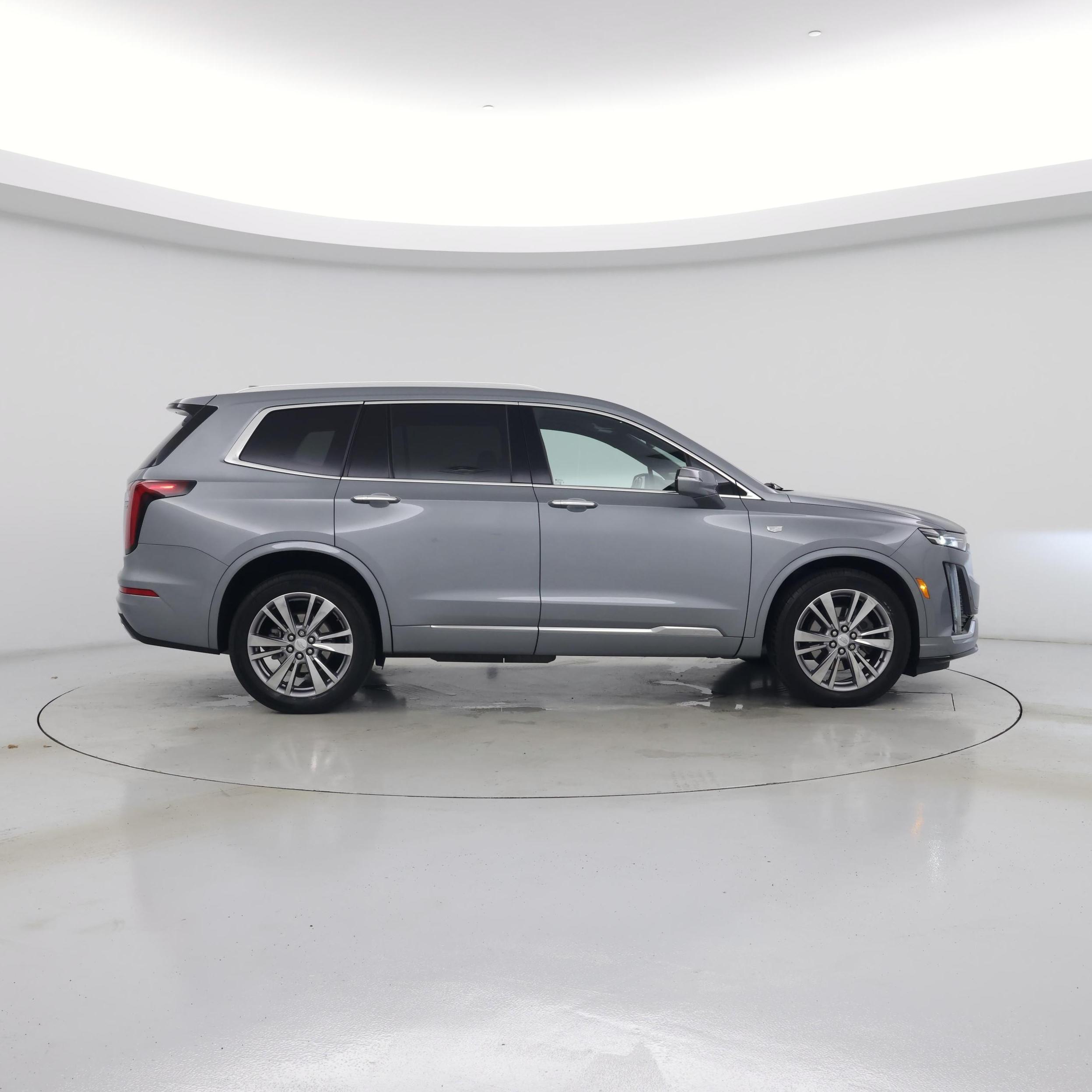 Thumbnail: 2023 Cadillac XT6 - 7