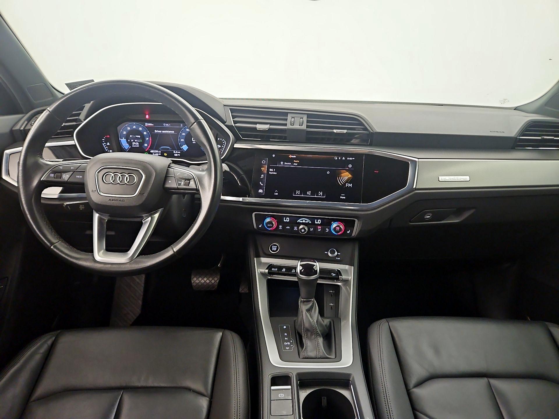 Thumbnail: 2023 Audi Q3 - 9