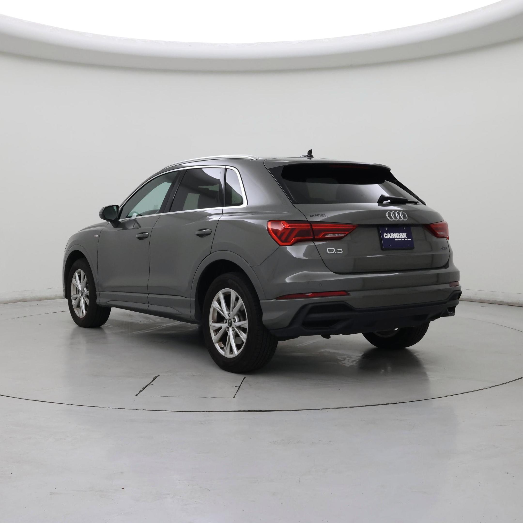 Thumbnail: 2023 Audi Q3 - 2