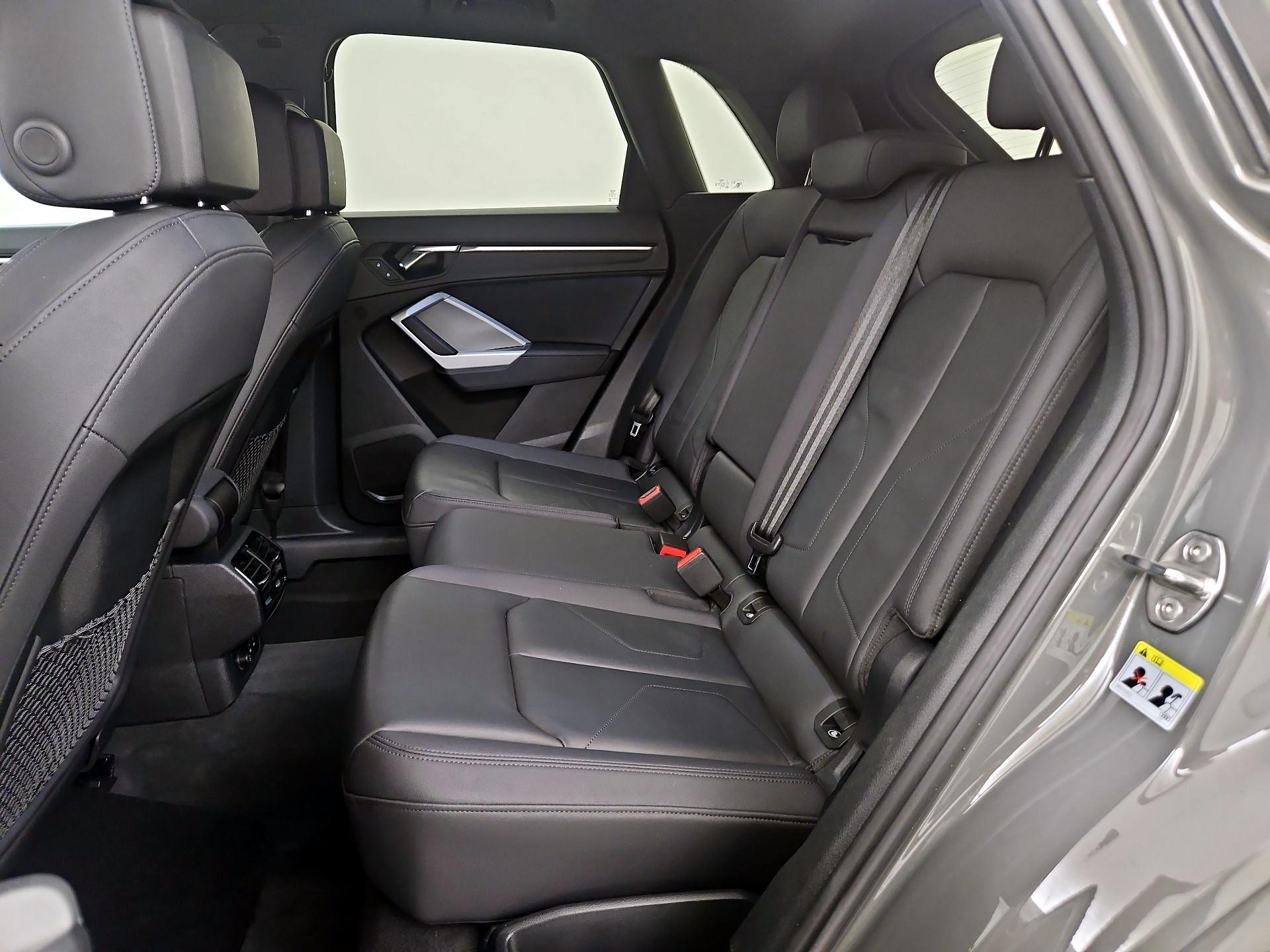 Thumbnail: 2023 Audi Q3 - 20