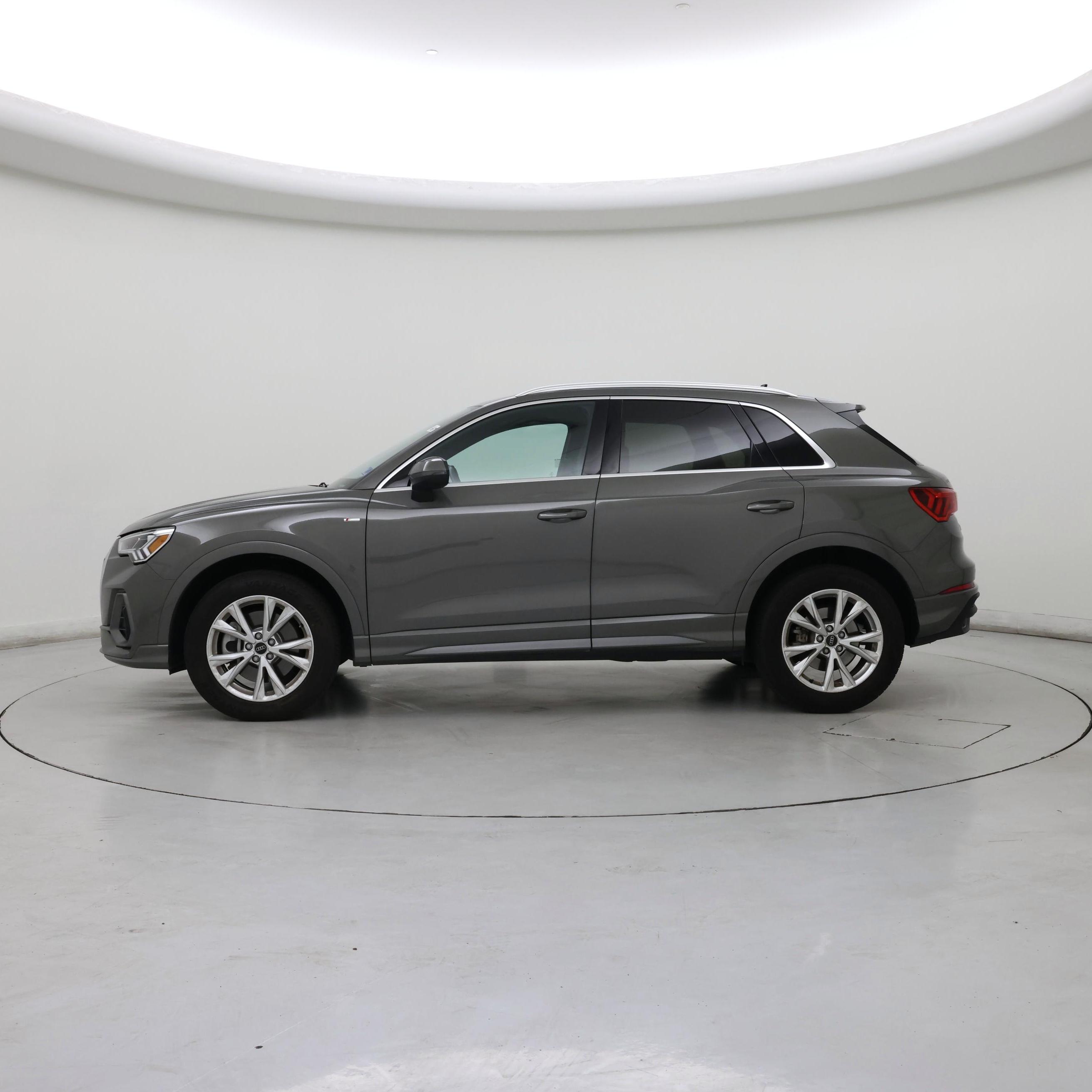 Thumbnail: 2023 Audi Q3 - 3