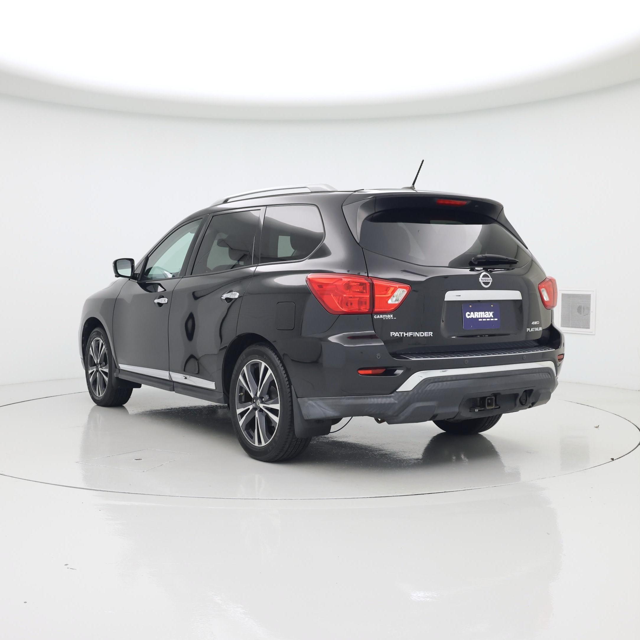 Thumbnail: 2017 Nissan Pathfinder - 2