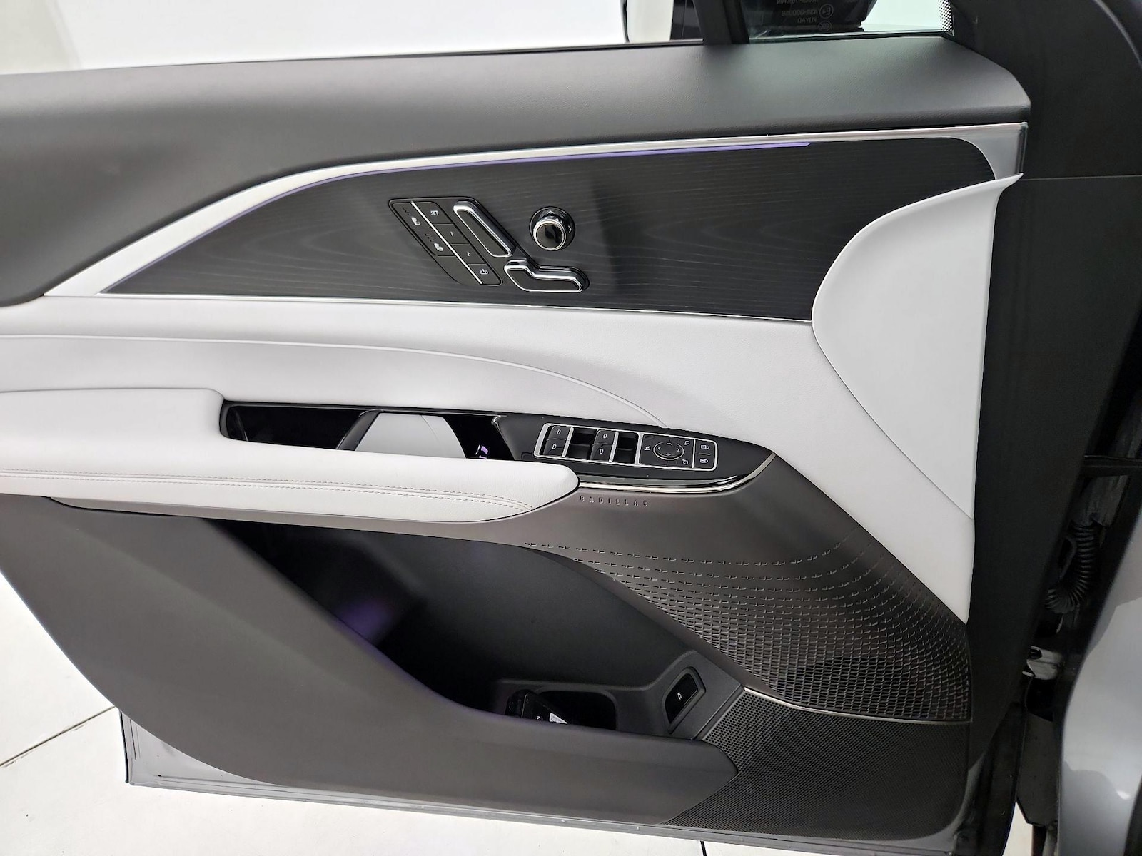2025 Cadillac LYRIQ Sport 1 - Photo 13