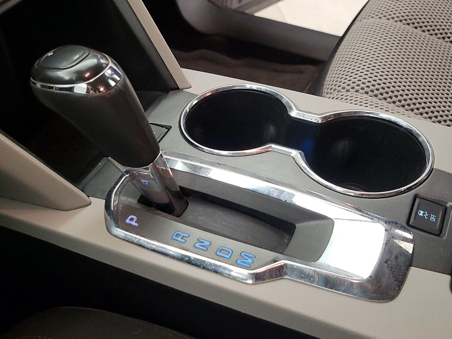 Thumbnail: 2016 Chevrolet Equinox - 16