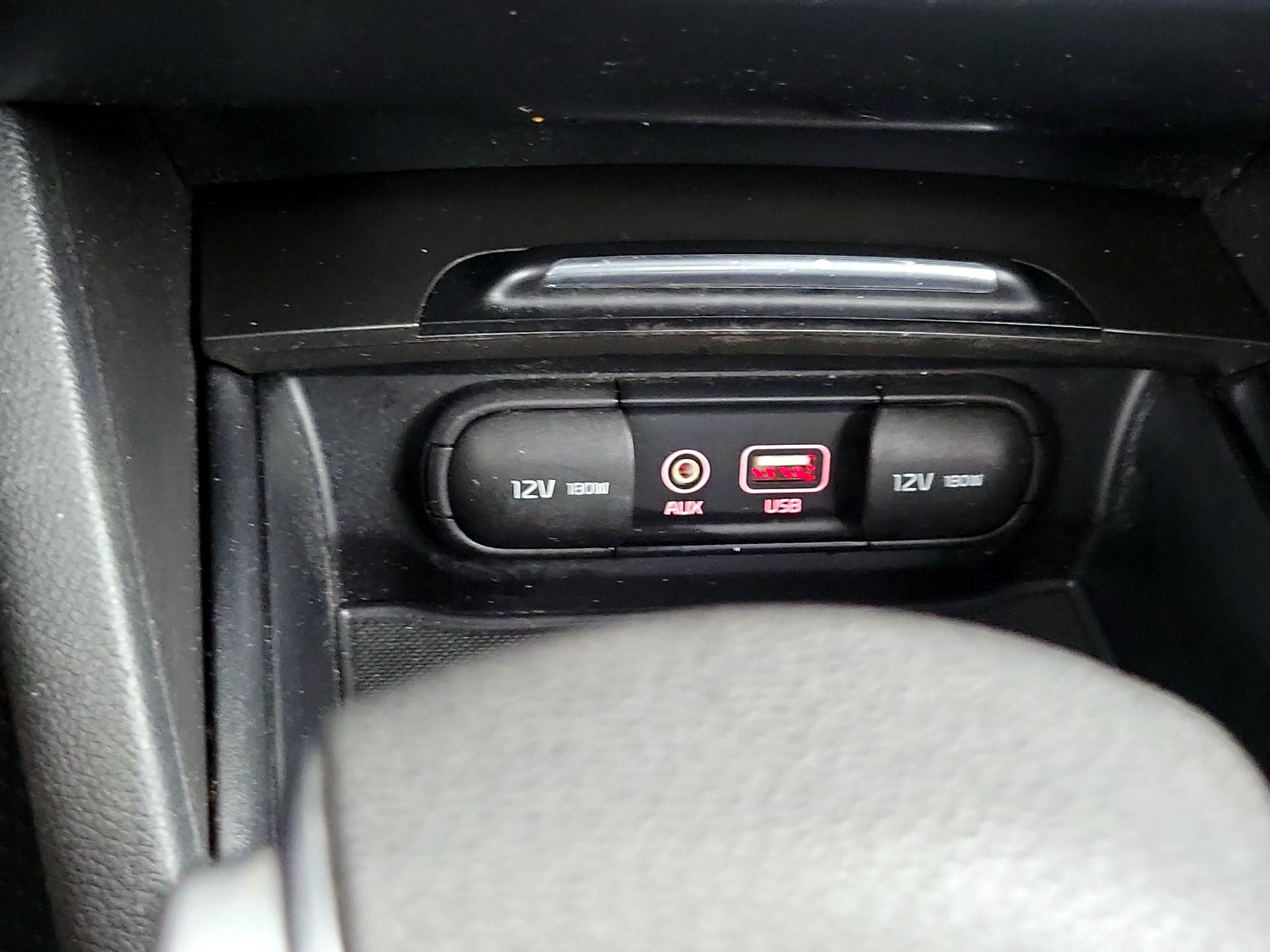 Thumbnail: 2016 Kia Optima - 16