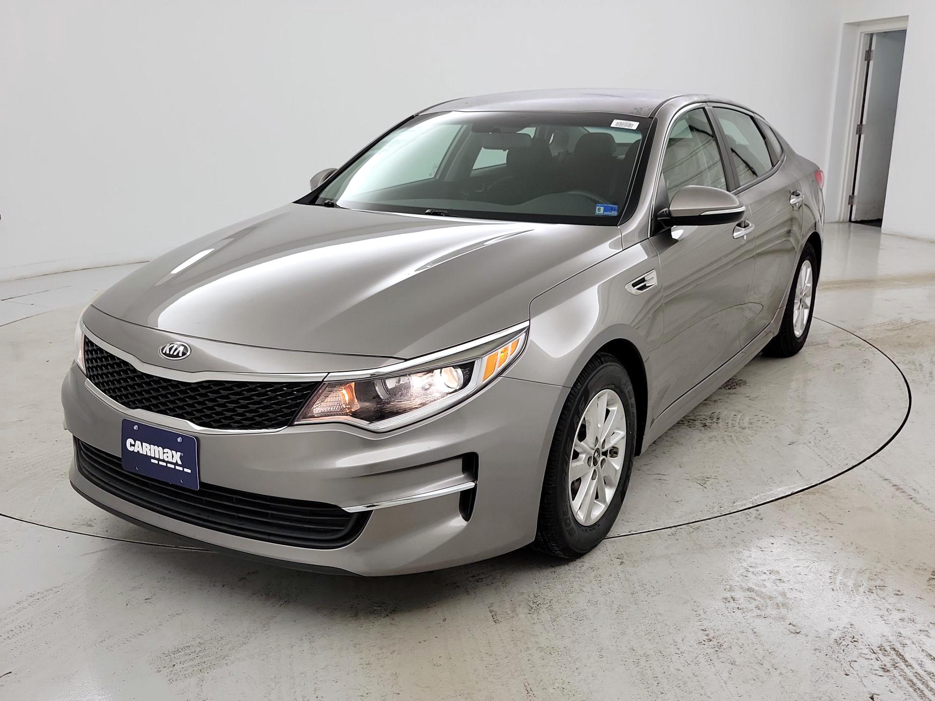 Thumbnail: 2016 Kia Optima - 3