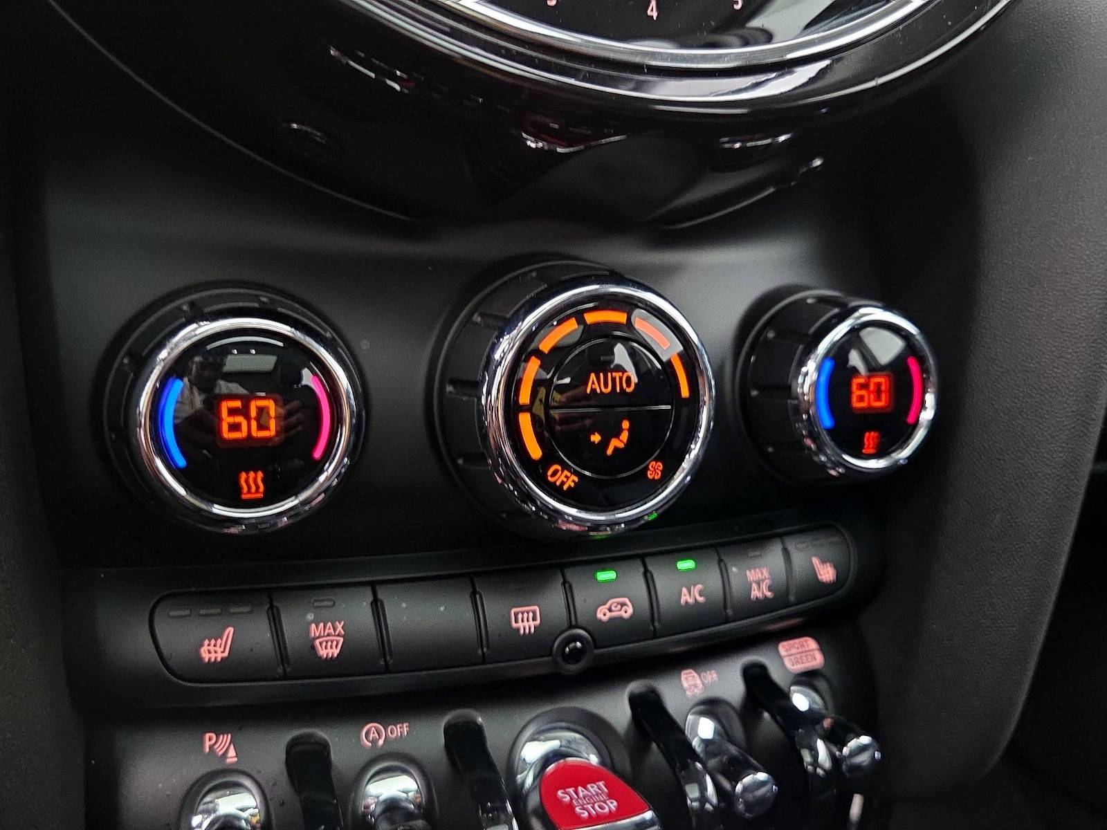2024 MINI Hardtop 4 Door S - Photo 17