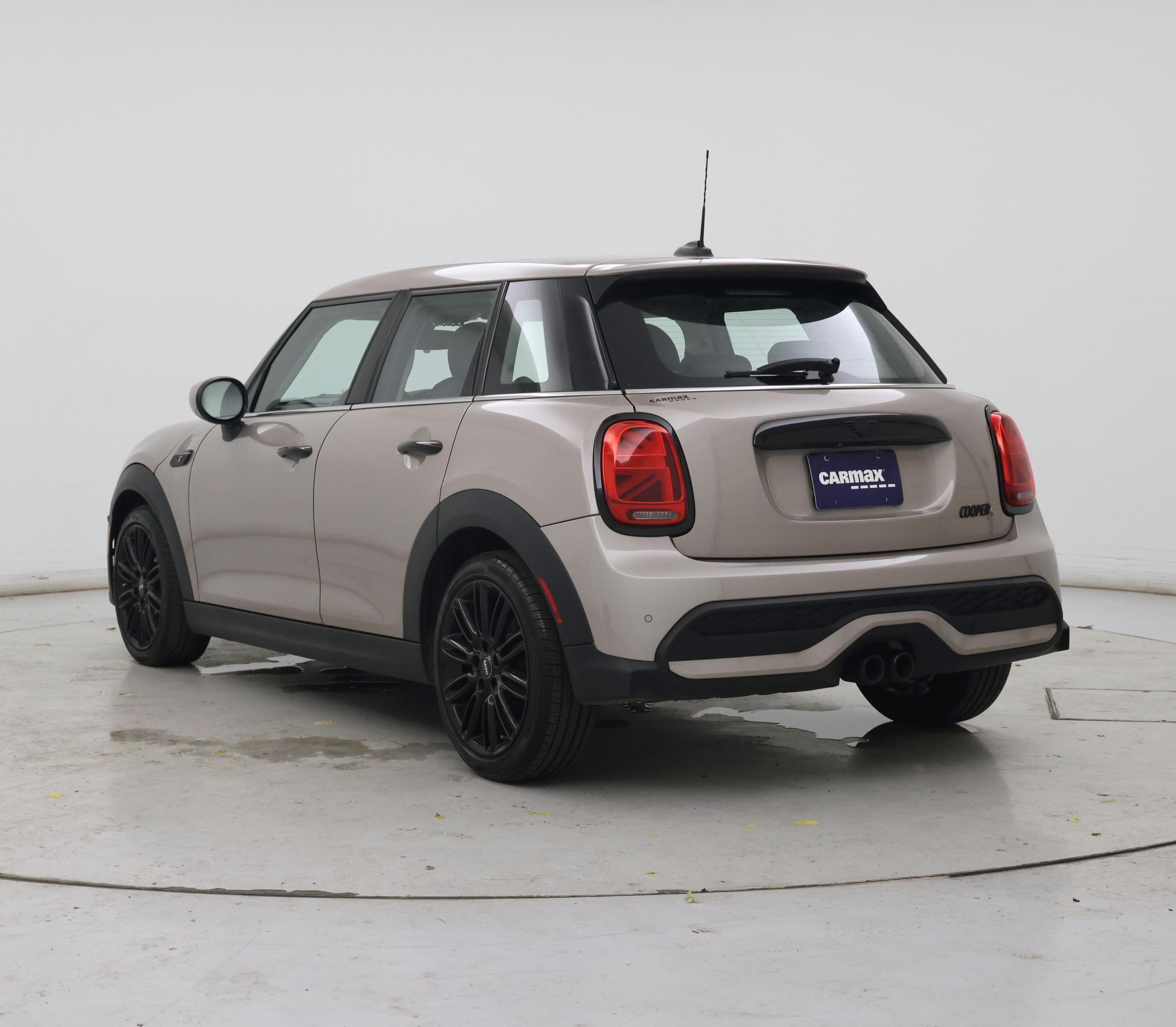 Thumbnail: 2024 MINI Cooper Hardtop - 2