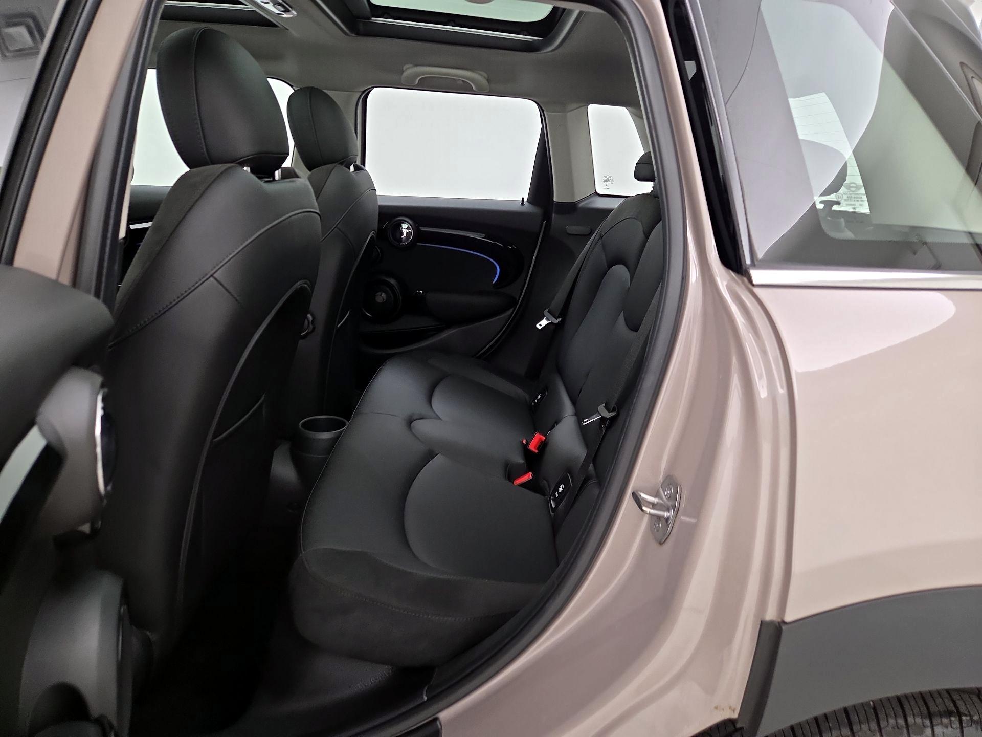 Thumbnail: 2024 MINI Cooper Hardtop - 20