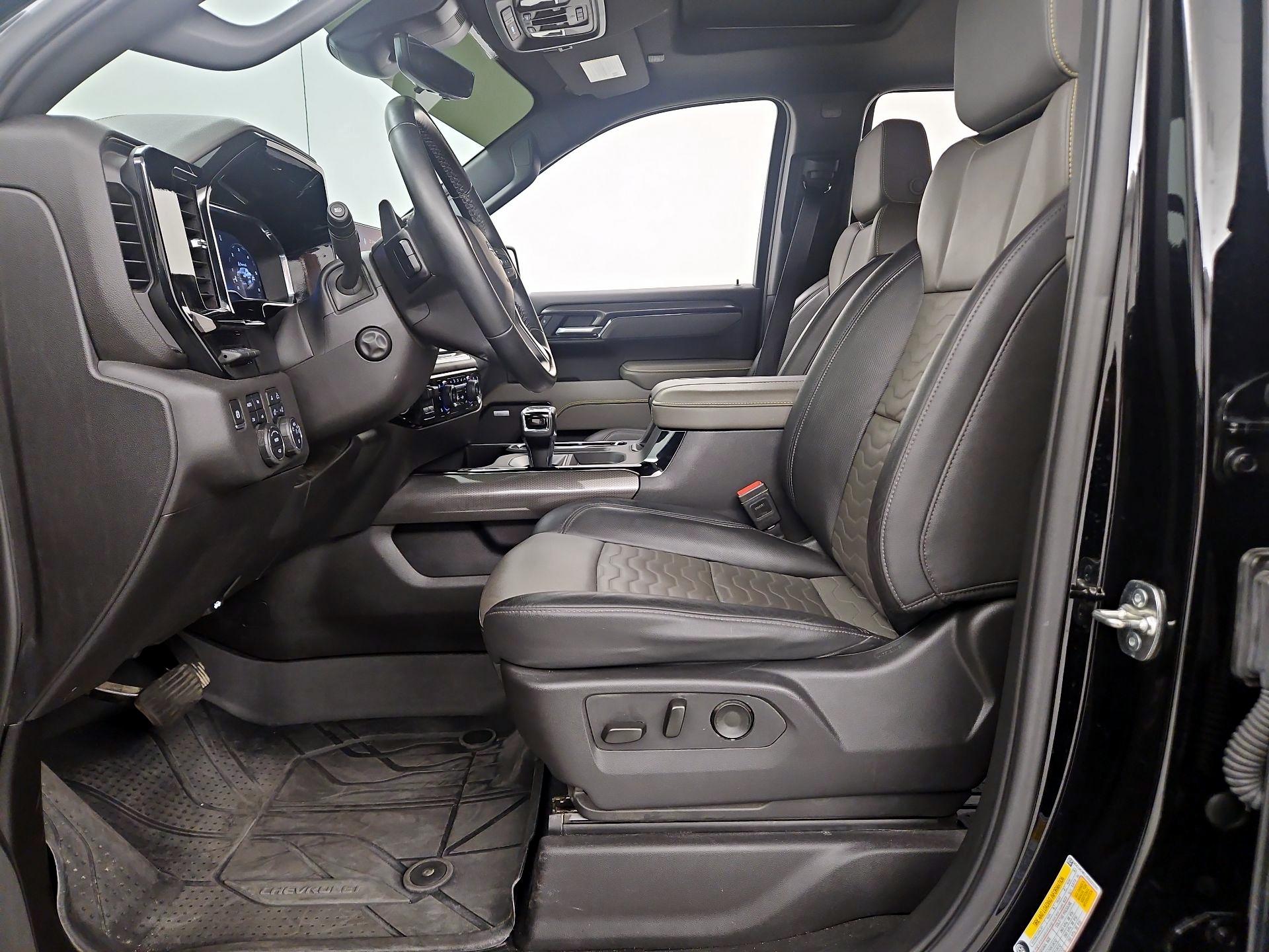 Thumbnail: 2025 Chevrolet Silverado 1500 - 11