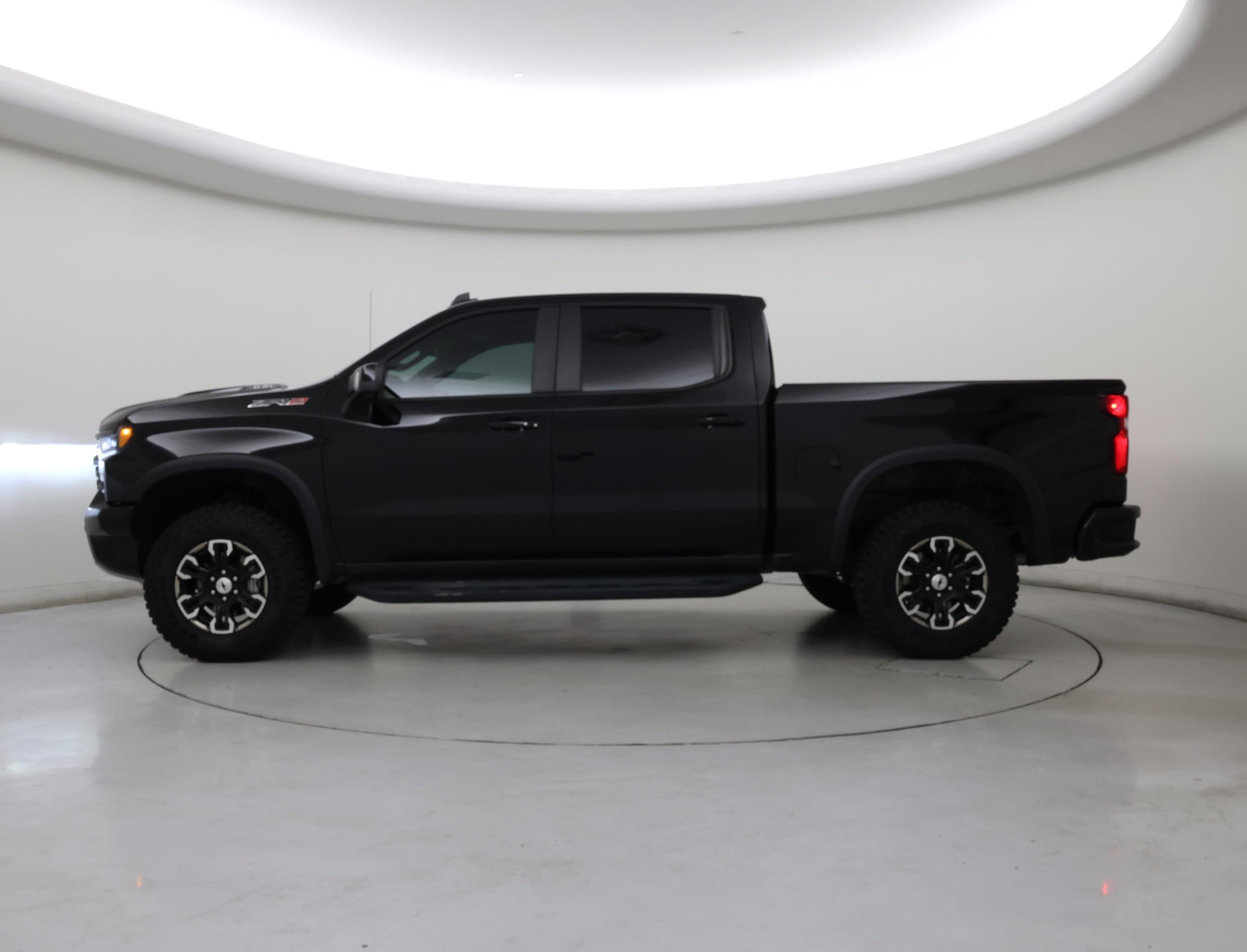 Thumbnail: 2025 Chevrolet Silverado 1500 - 3