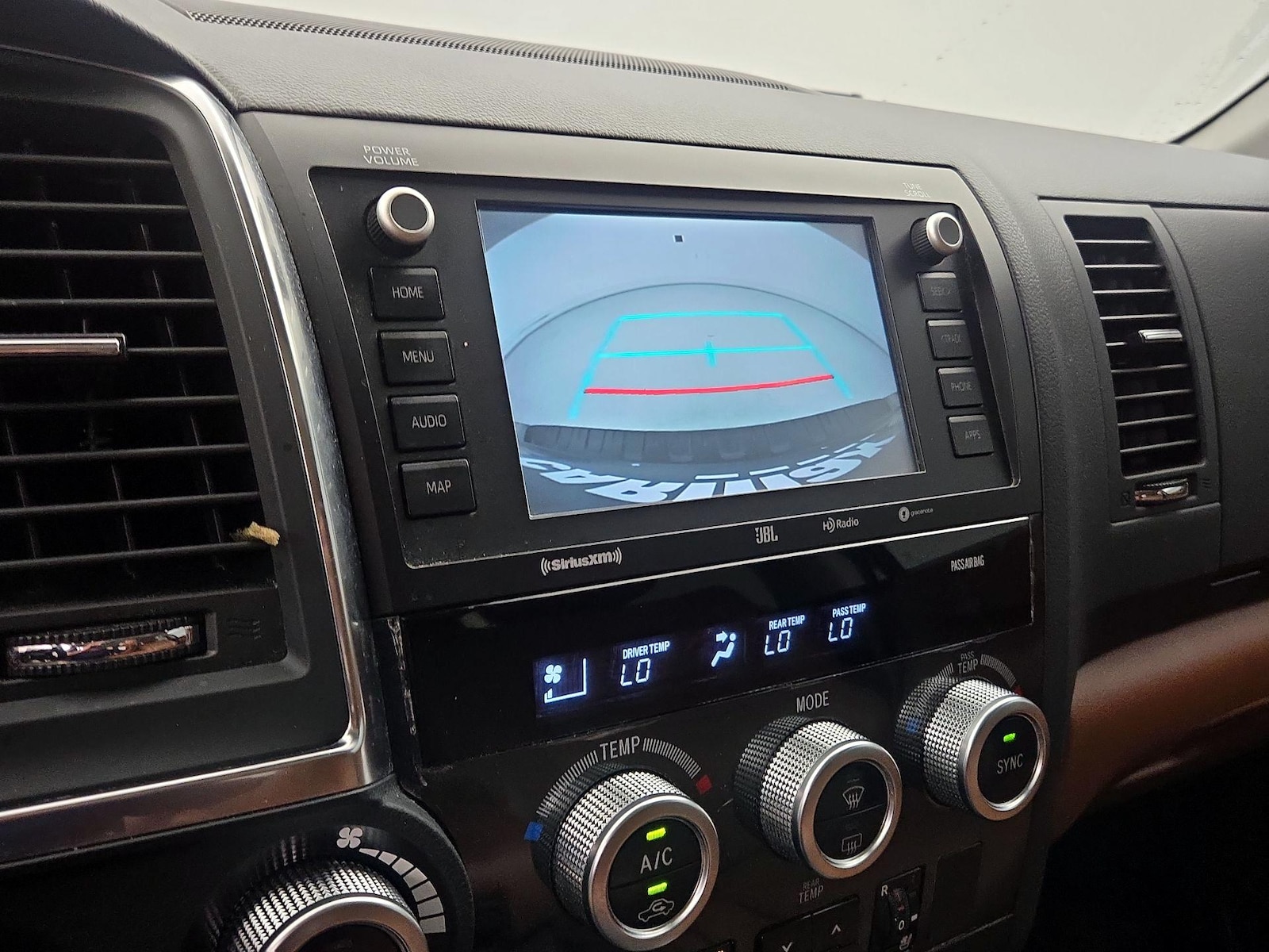 2021 Toyota Sequoia Platinum - Photo 16