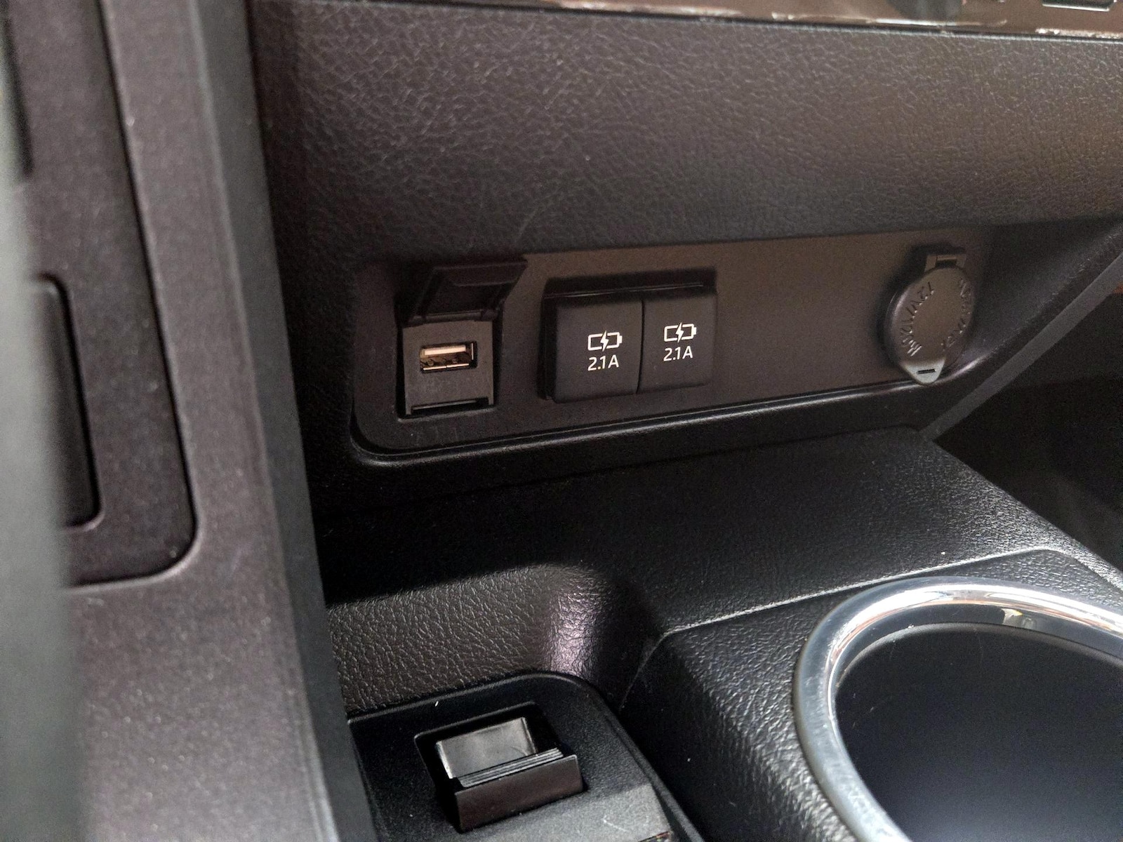 2021 Toyota Sequoia Platinum - Photo 20